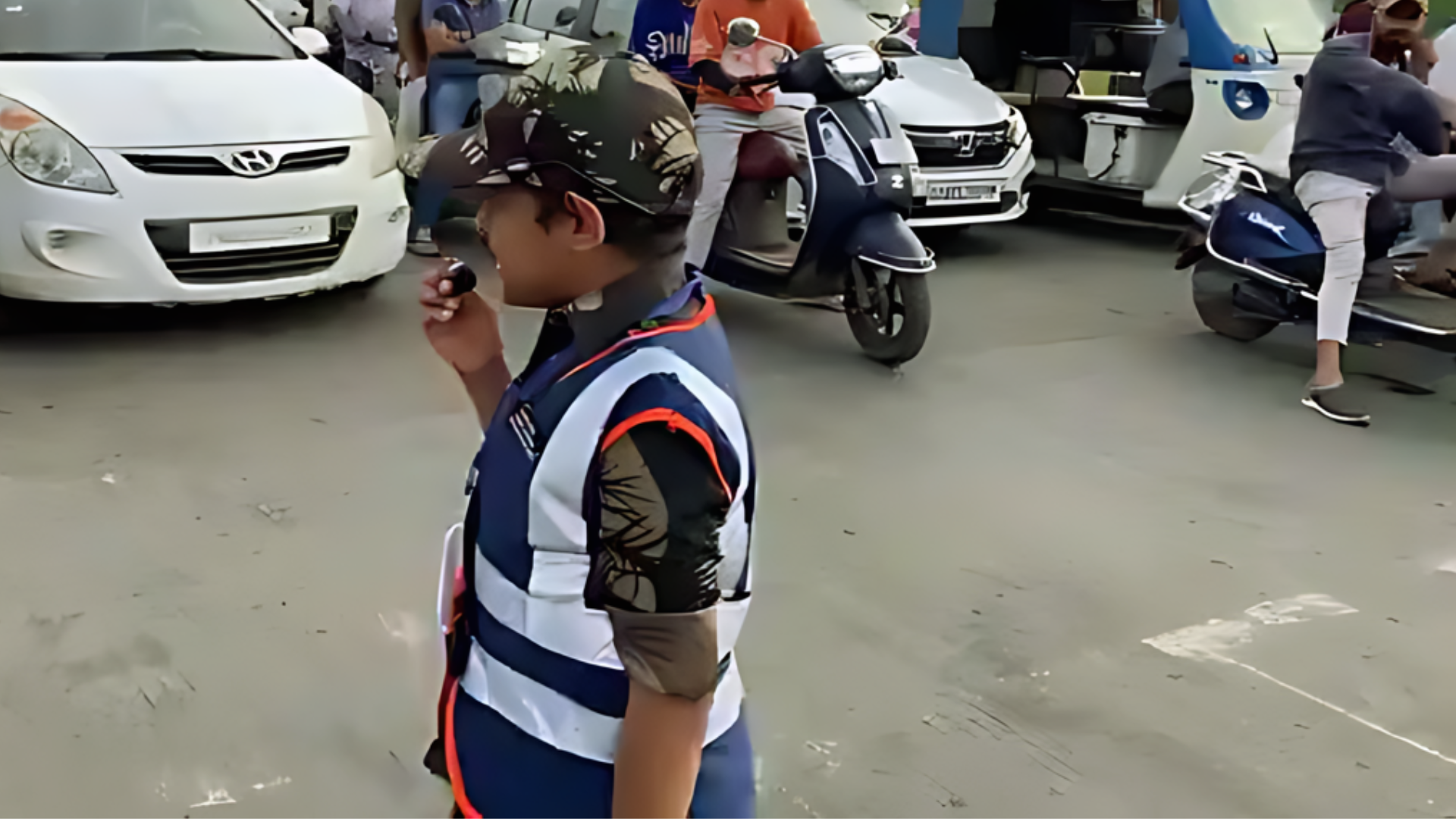 Young Traffic Hero In Indore: 10-Year-Old Leads Traffic Awareness