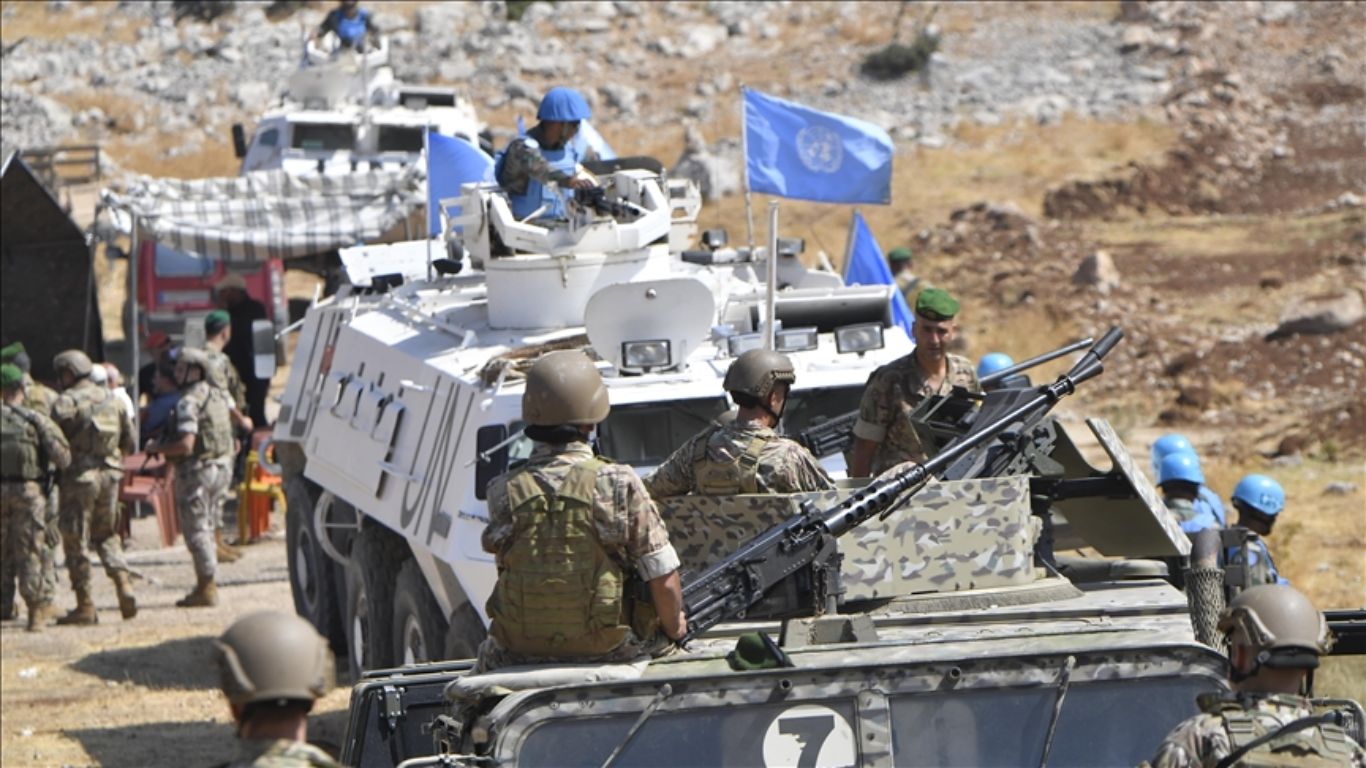 UN Security Council Extends UNIFIL Mandate, Calls for De-Escalation in Lebanon