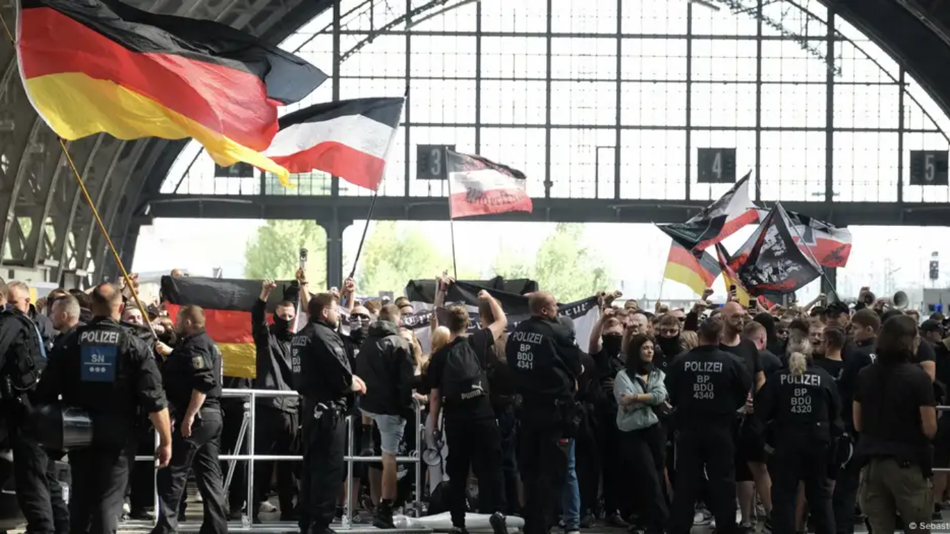 Deutschland: Rechtsextreme Demo bei Leipzig Pride-Veranstaltung aufgelöst