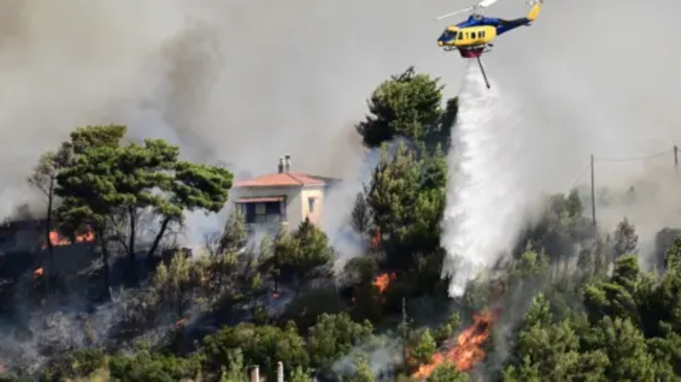 Wildfire Suffocates Greek Capital, Athens!