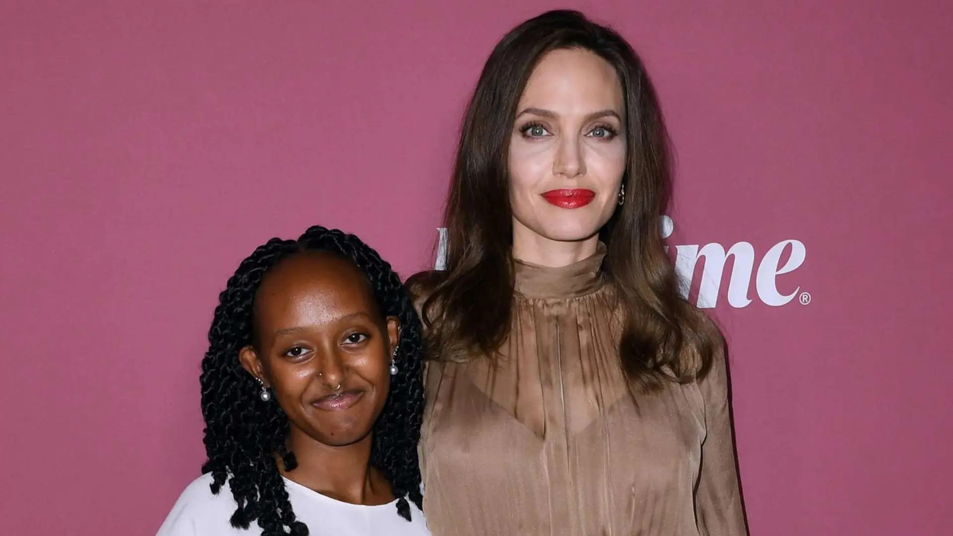 Brad Pitt And Angelina Jolie’s Daughter Zahara Shows-Off Her Dance Moves While Hanging Out With Sorority Sisters