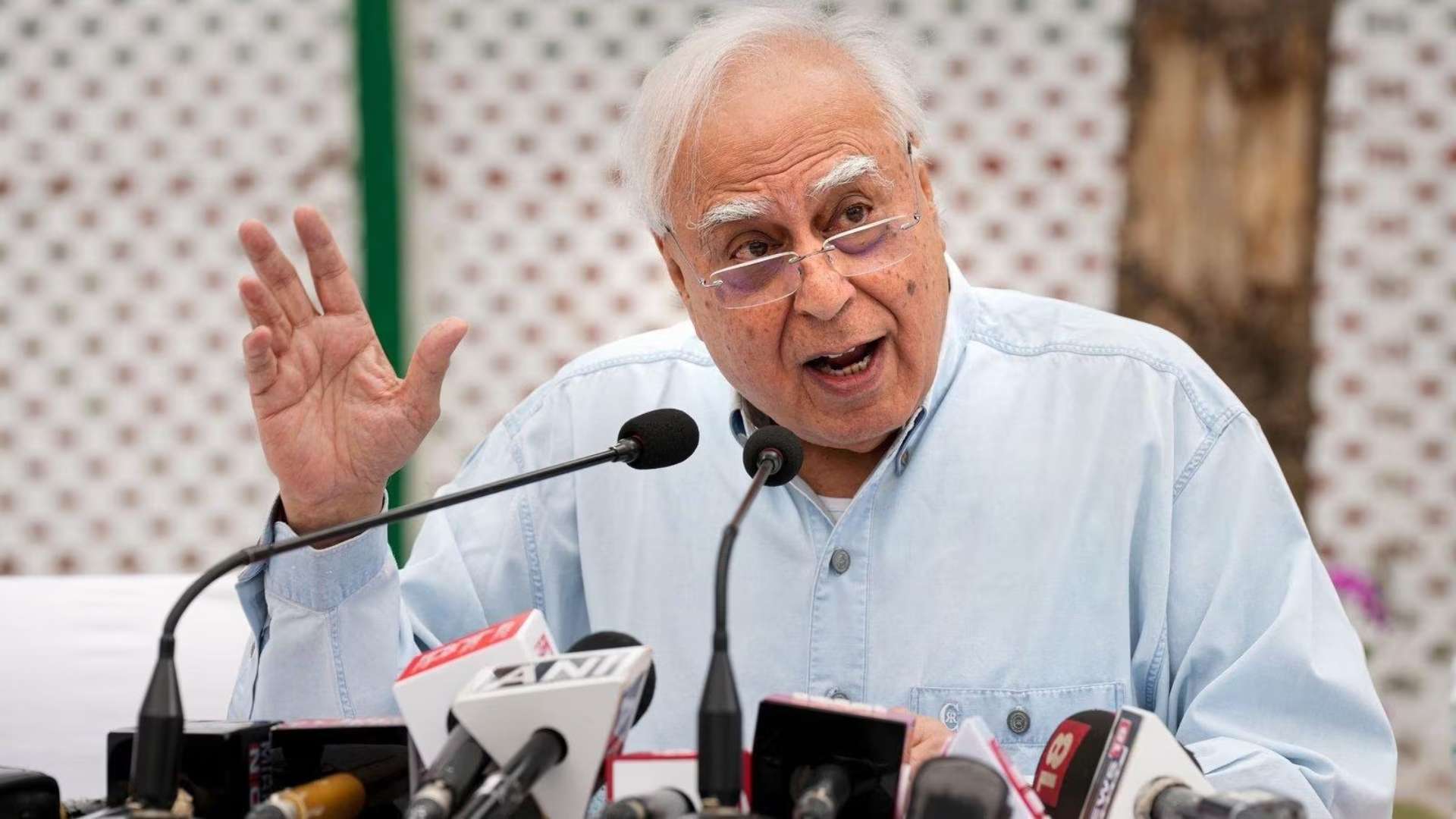 Kapil Sibal Slams PM Modi’s Speech as Divisive, Criticizes BJP’s Democratic Impact