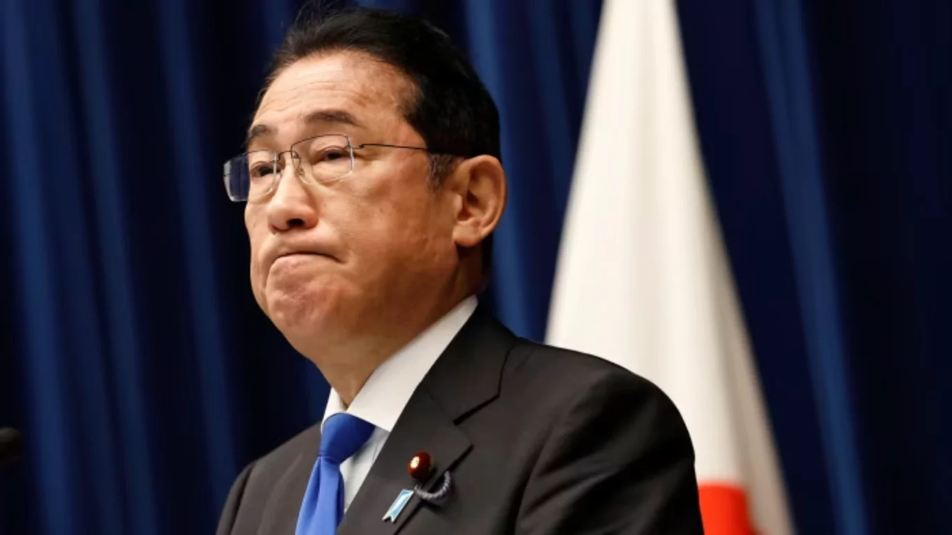 Japanese Prime Minister Fumio Kishida Announces Decision to Step Down: A New Era for LDP Leadership