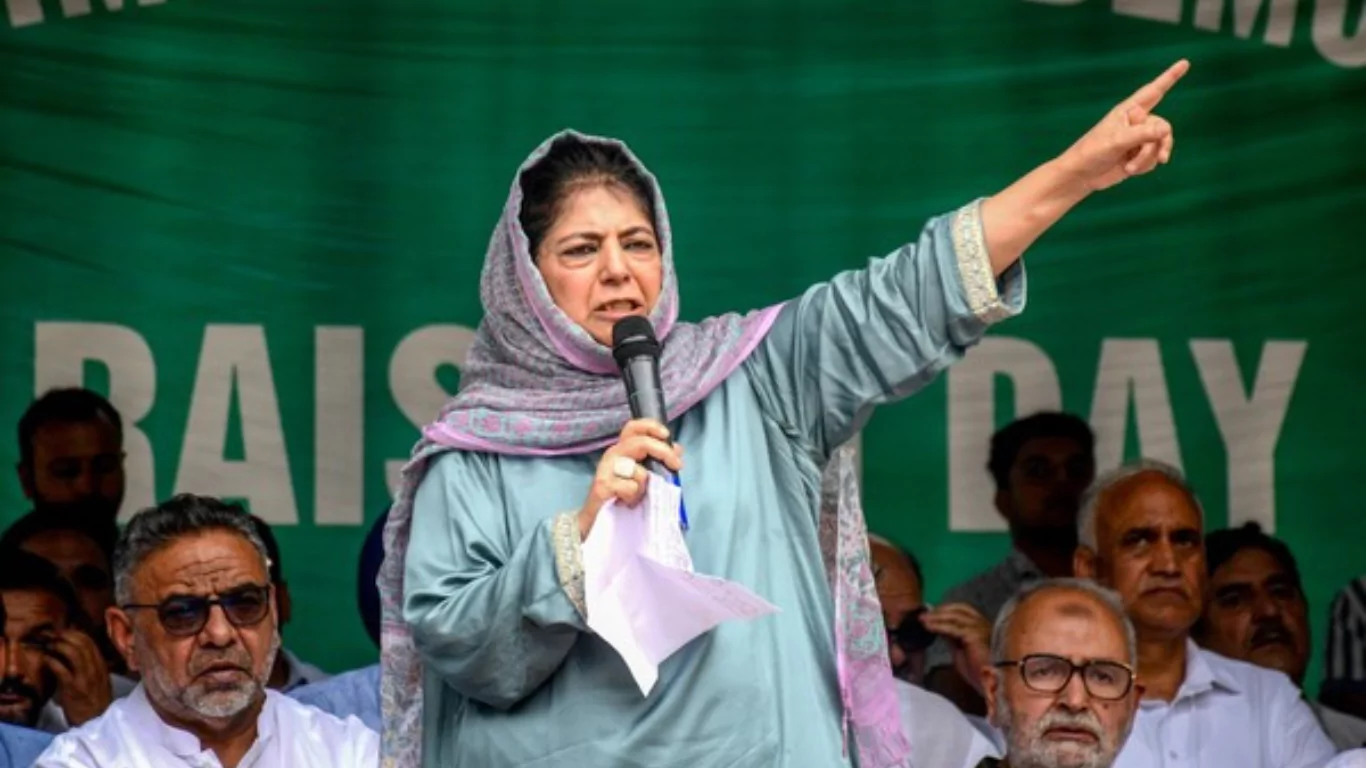 PDP Unveils Manifesto, Pledges To Restore Jammu & Kashmir’s Original Status And Foster Regional Cooperation