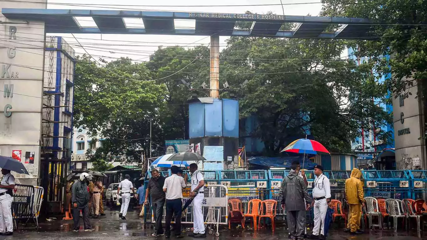 Kolkata Police Extends Prohibitory Orders Near RG Kar Medical College Amid Unrest, Effective Until August 31