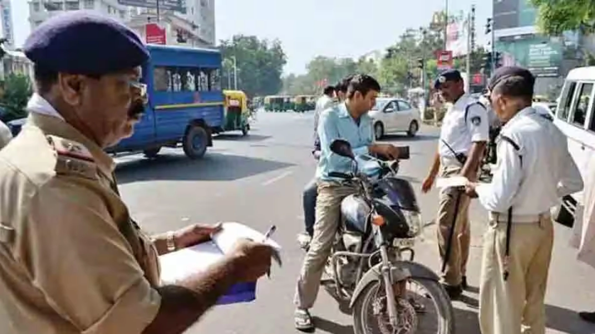 50% Discount On Traffic Challan, Only If… : Delhi Government