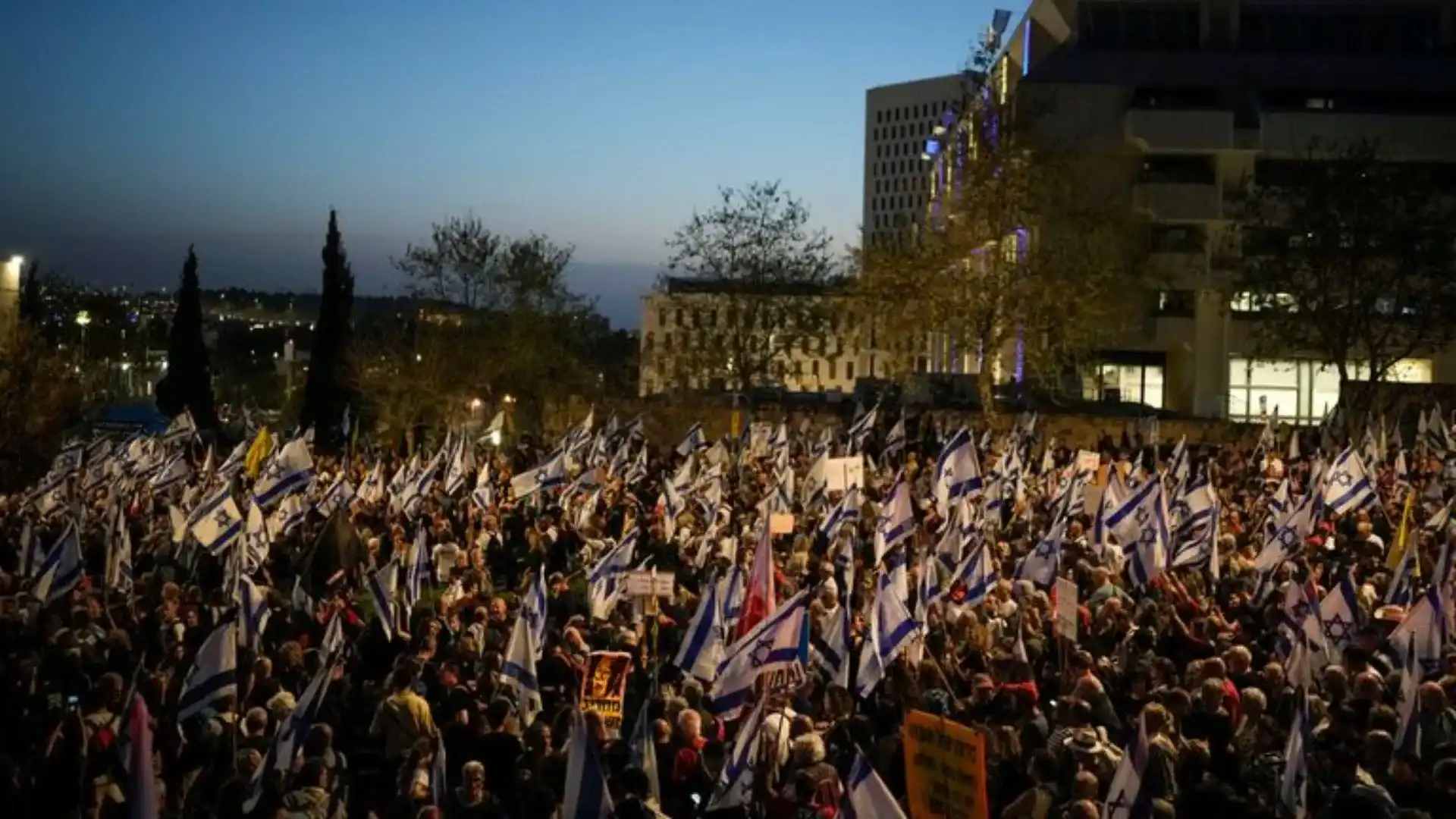 As Gaza Death Toll Increases, Israelis Rally In Large Numbers Demanding Action