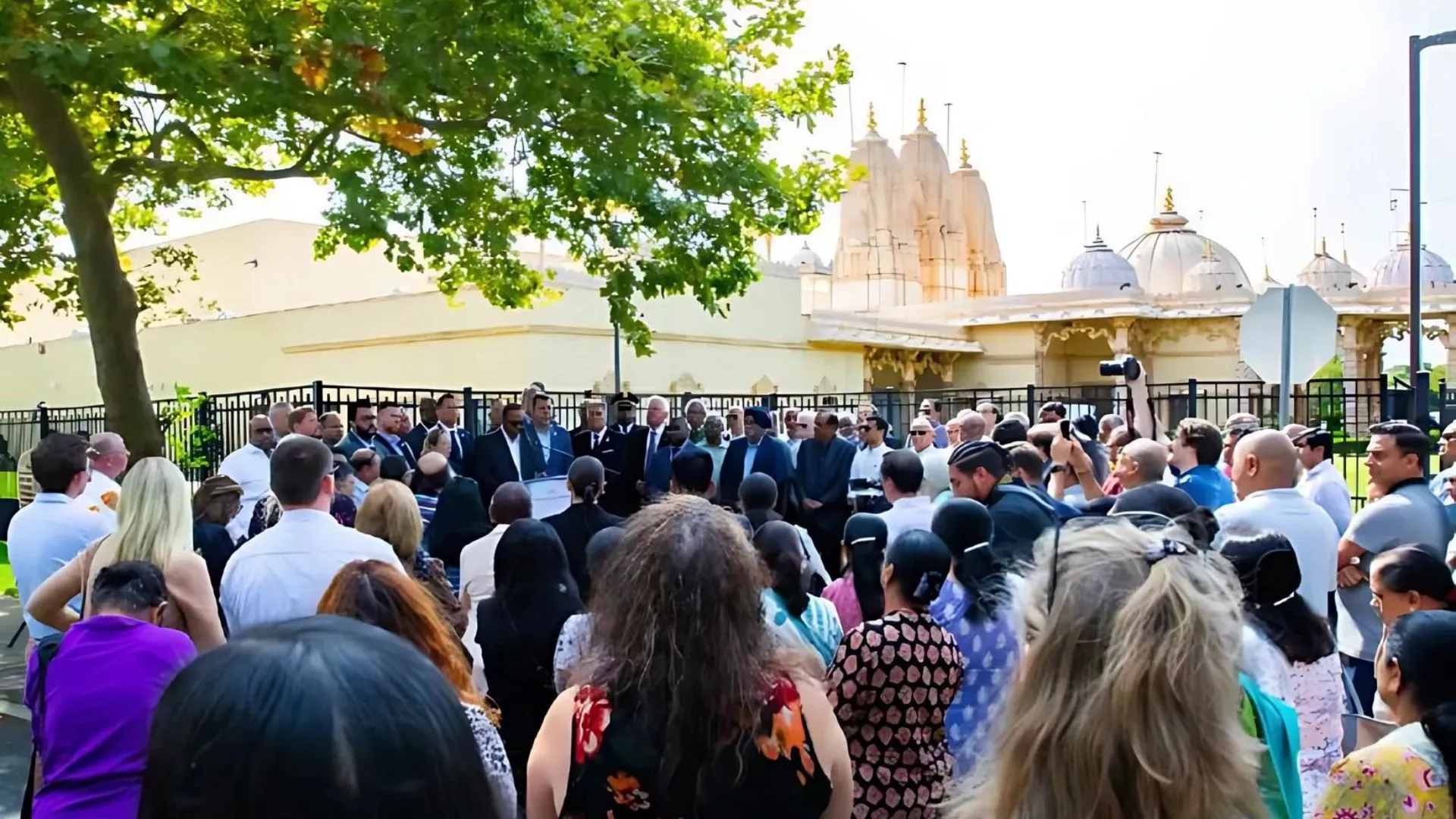 USA: BAPS Swaminarayan Denounces Vandalism Of Temple In New York