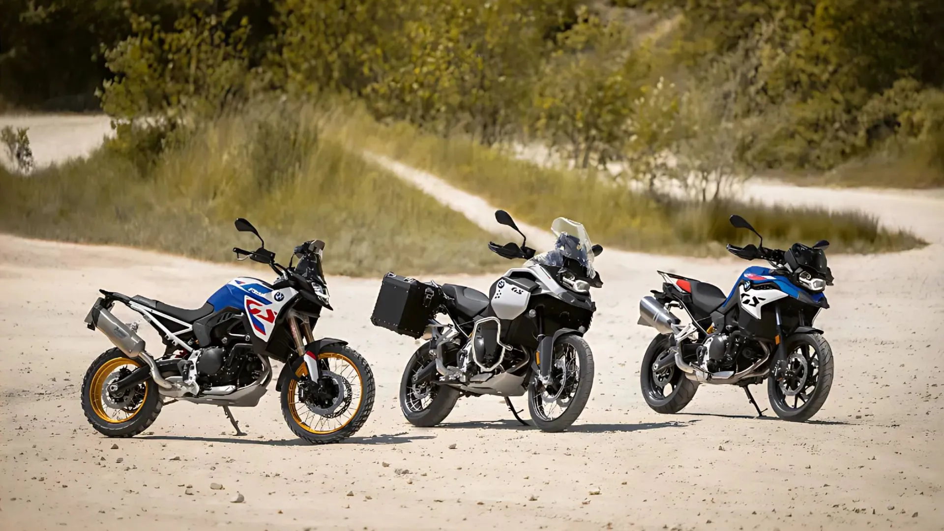 Which BMW Adventure Bike Suits You Best: F 900 GS vs. F 900 GS Adventure? Discover The Prices Here!