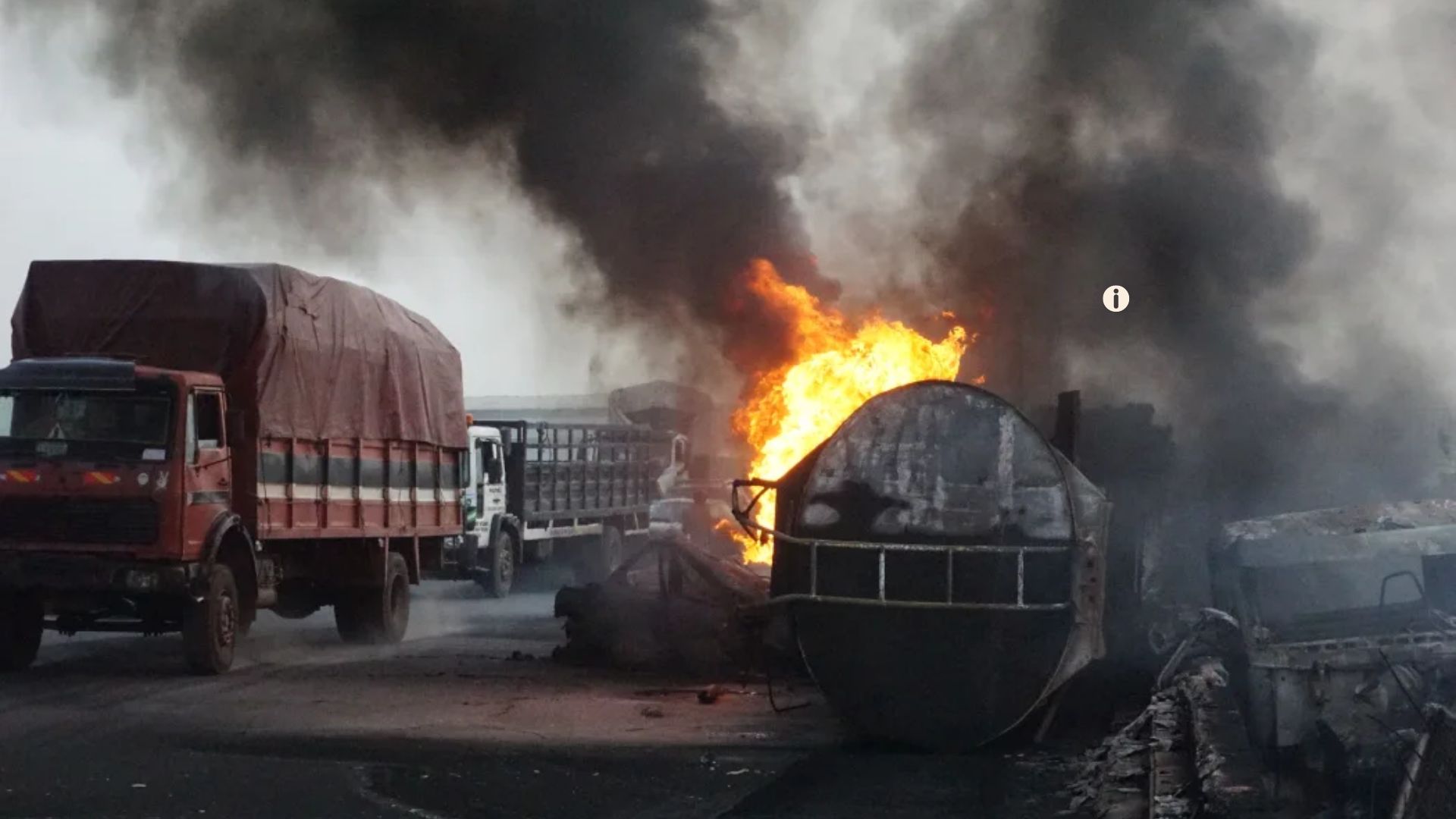 Fuel Tanker In Nigeria Hits Truck, Explosion Kills 48 Alive