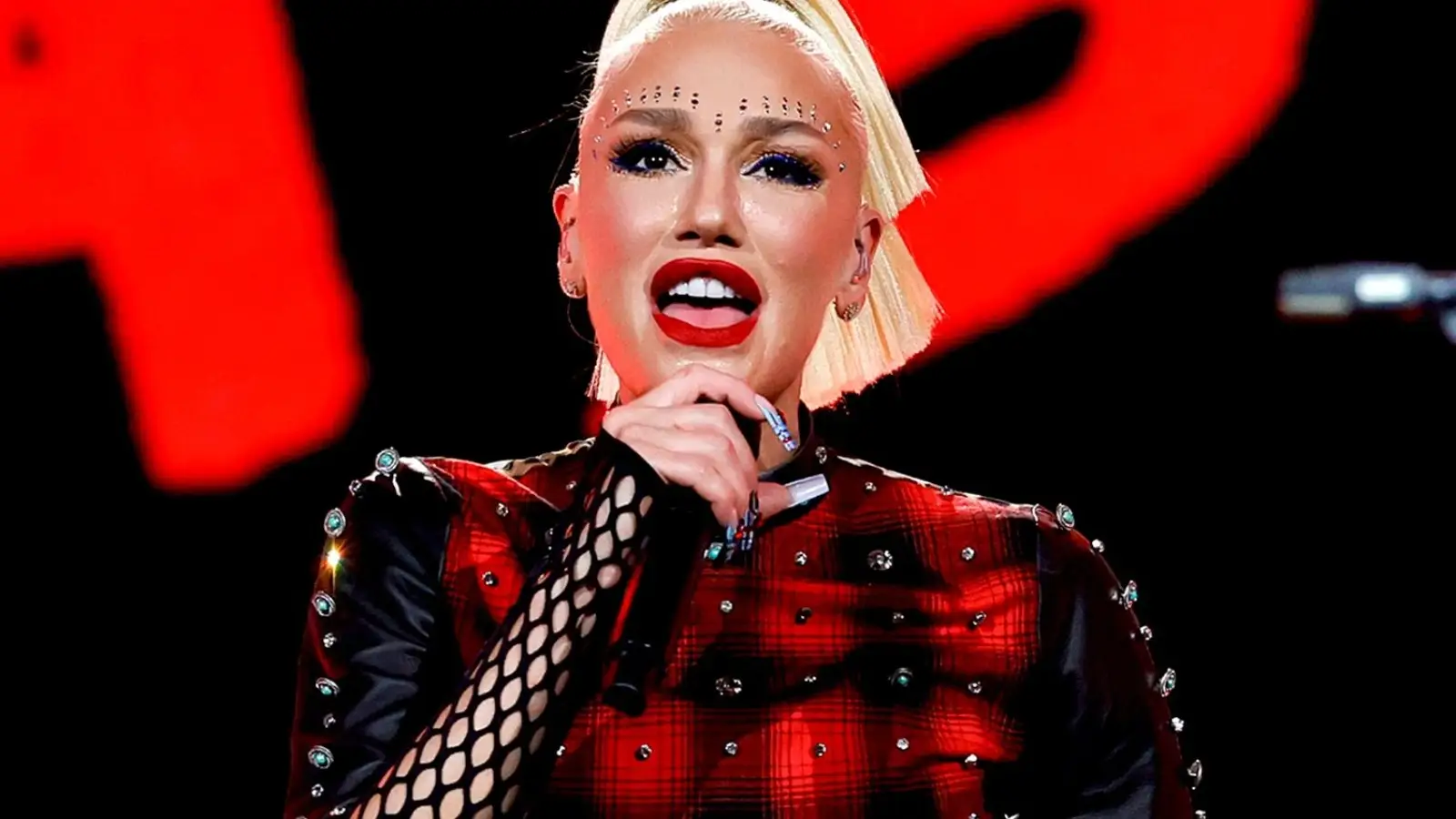 Gwen Stefani About ‘Bouquet’: It’s Not A Country Record