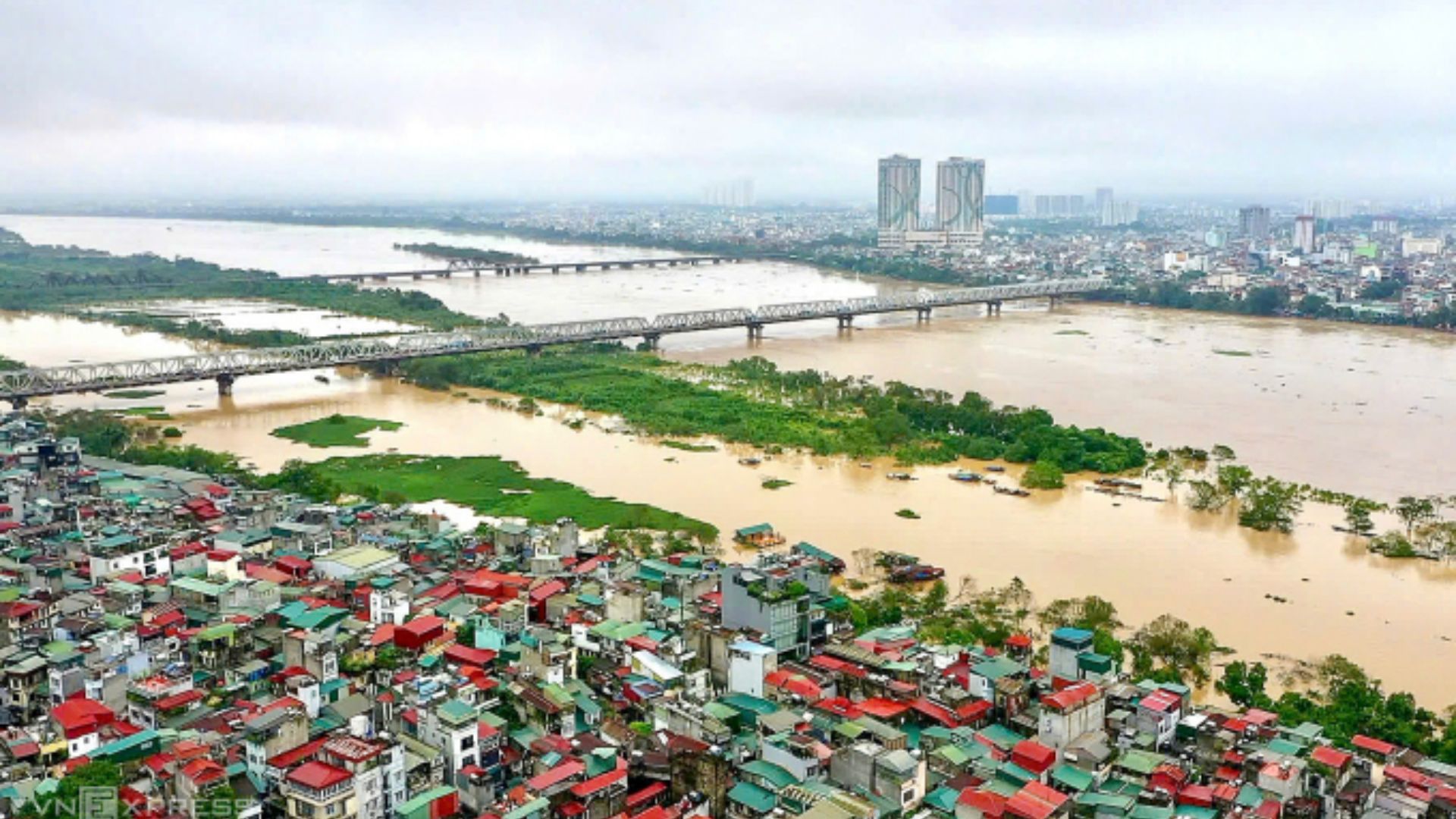 Typhoon Yagi Triggers Severe Flooding in Hanoi, Landslides in Northern Vietnam, Death Toll Reaches 155