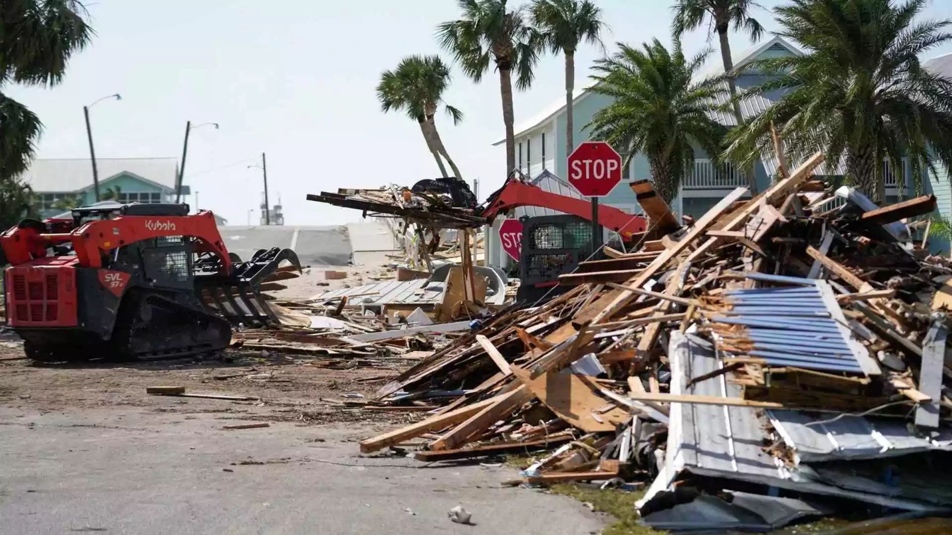 Hurricane Helene: Death Toll Rises, ‘Life-Threatening’ Flooding Across US