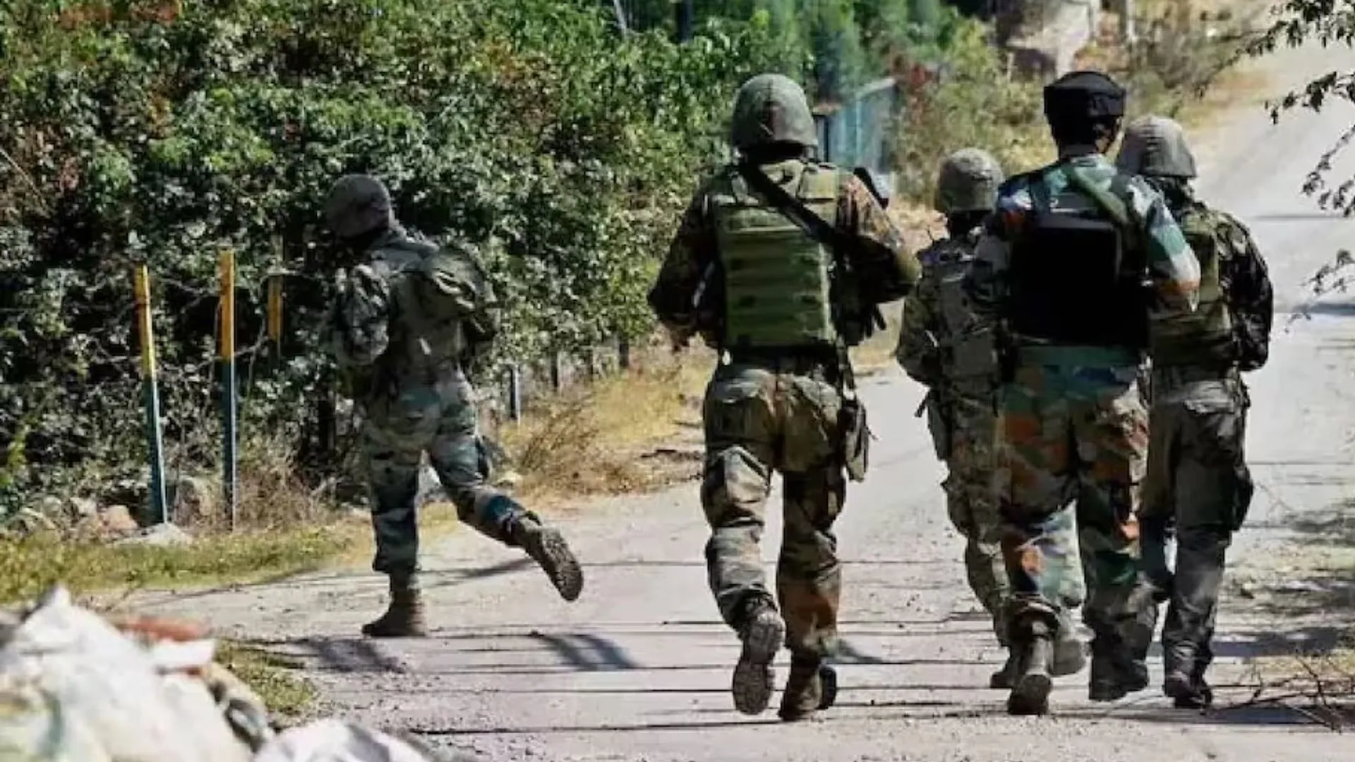 Jammu & Kashmir: Two Army Jawans Martyred In Kishtwar Encounter