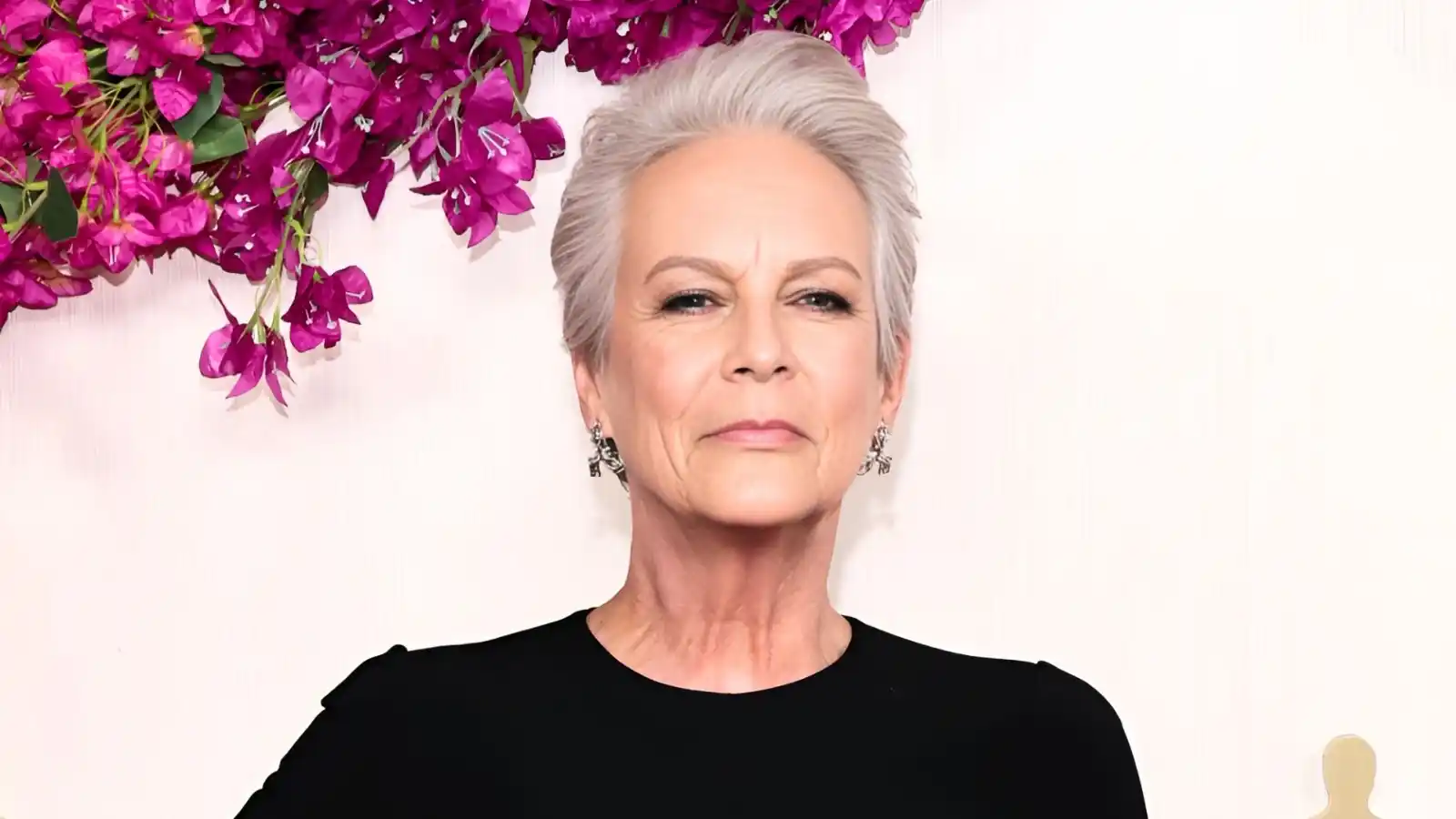 Jamie Lee Curtis Wins Creative Arts Emmys Award For 'The Bear'