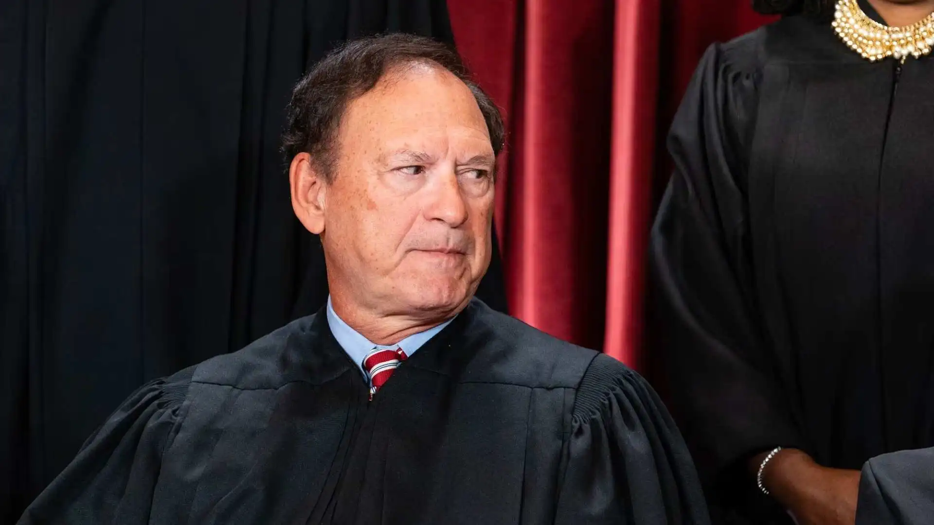 Justice Samuel Alito Receives $900 Concert Tickets from German Socialite Gloria von Thurn und Taxis