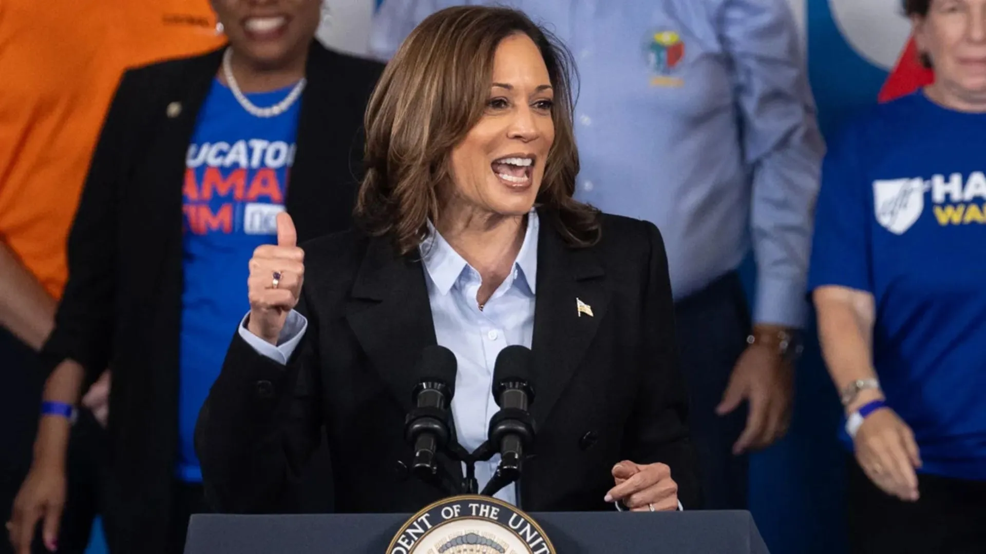 Kamala Harris Gains Momentum as US Election Approaches, Poll Shows Tight Race with Trump