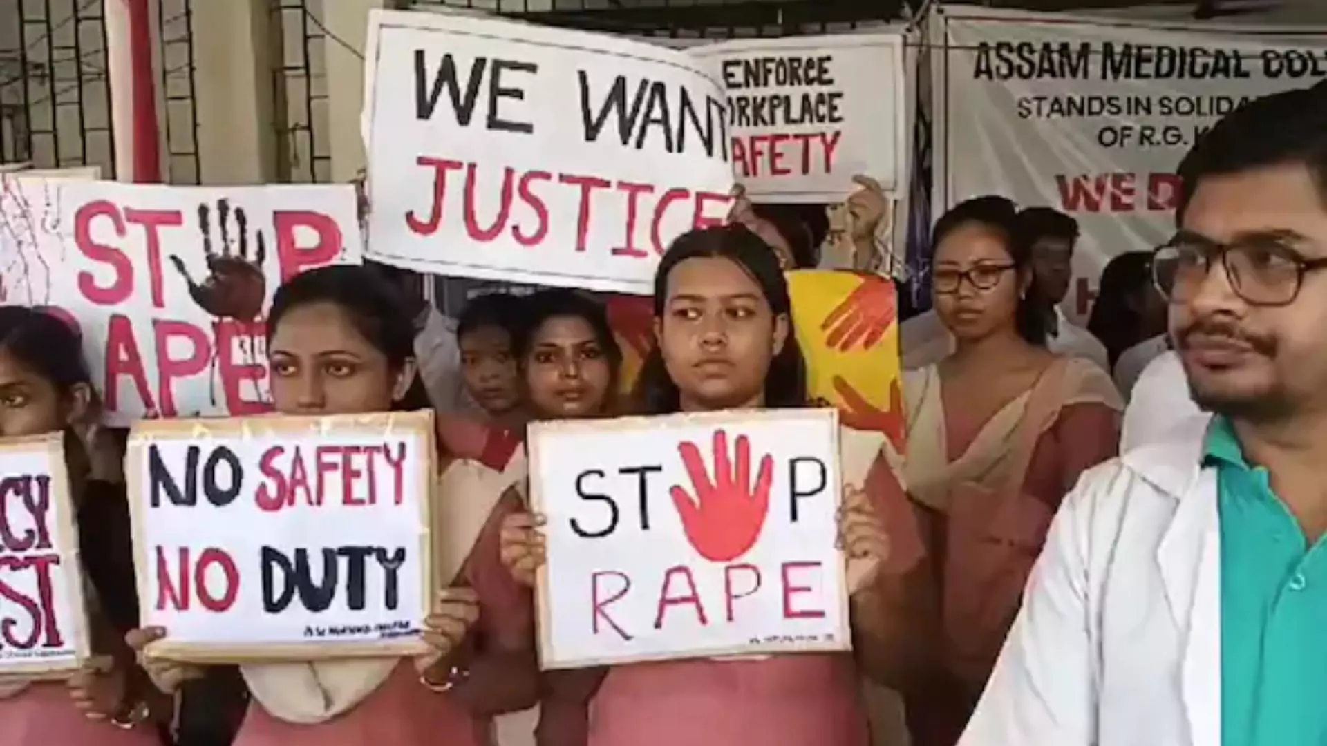 Kolkata Rape-Murder Case: Opposition Turns Up Heat on Bengal Govt Over Viral Letter