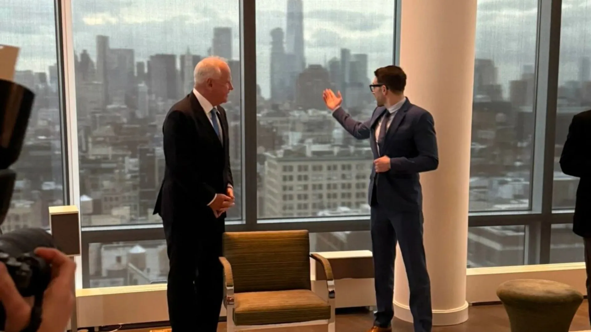 MAGA Outrage Over Walz’s ‘Bowing’ At Meeting With Alex Soros