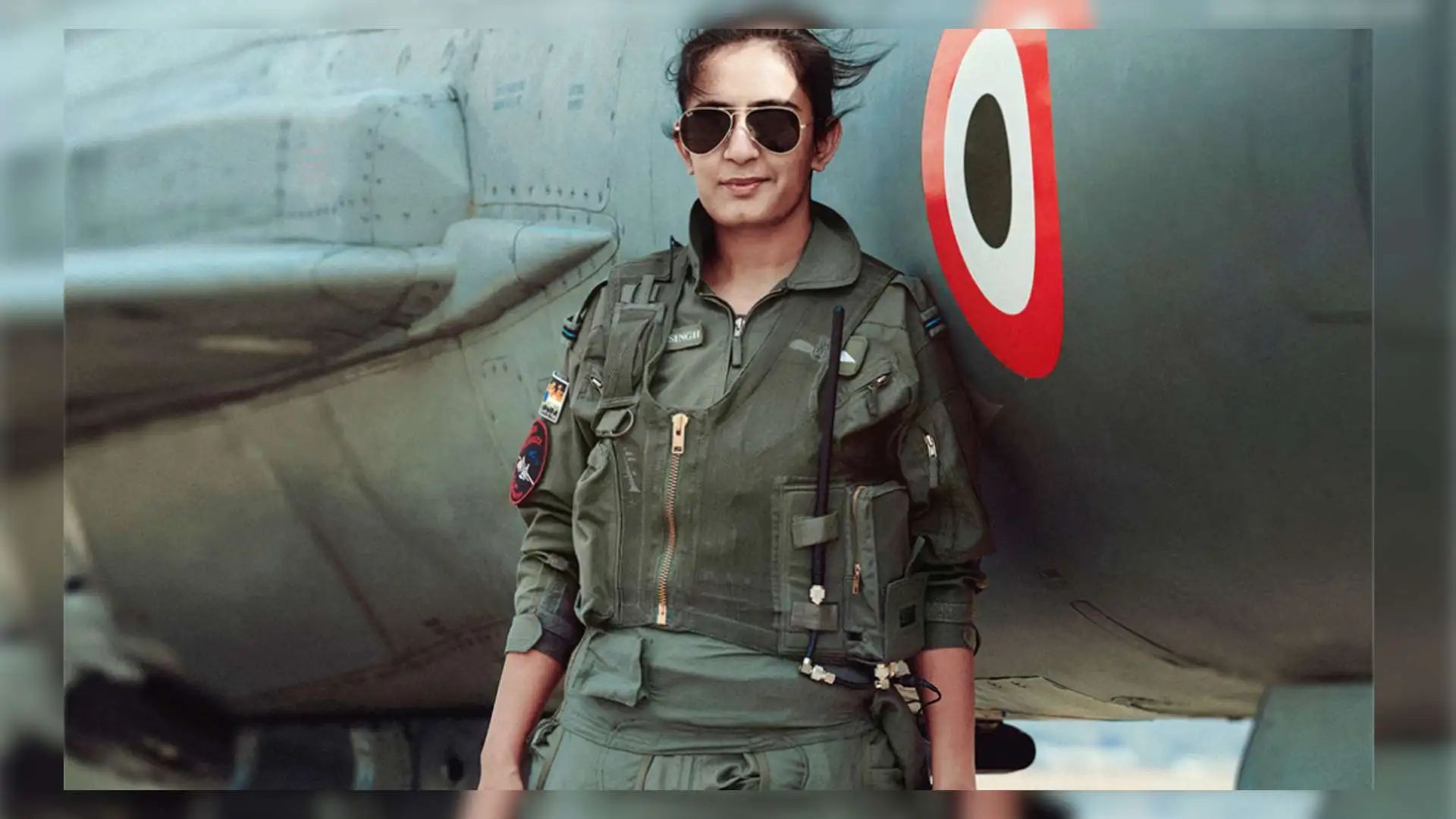 Mohana Singh Becomes India’s First Woman Fighter Pilot to Fly LCA Tejas; Who Is She?