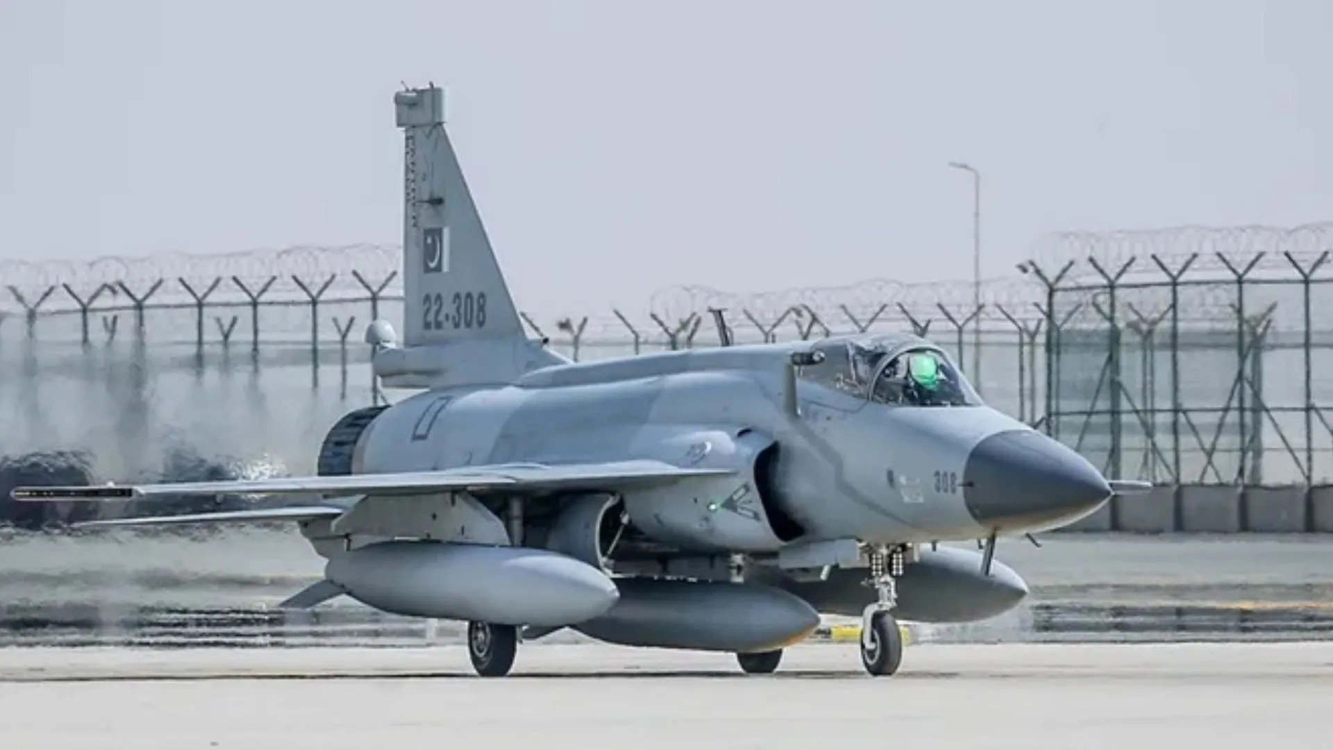 Pakistan Signs JF-17 Fighter Jet Deal With Azerbaijan