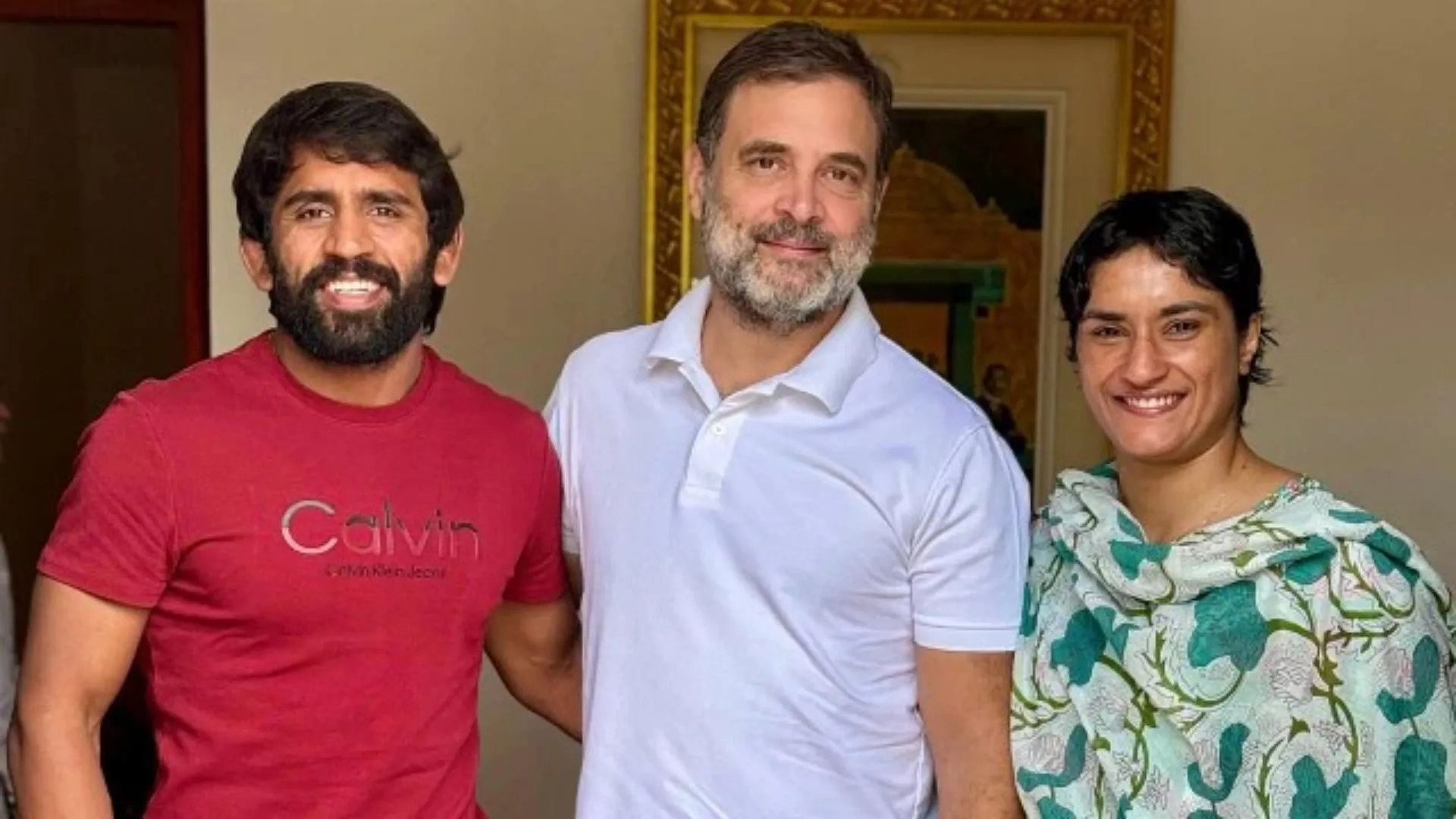 Wrestlers Vinesh Phogat & Bajrang Punia Meet Congress Leader Rahul Gandhi