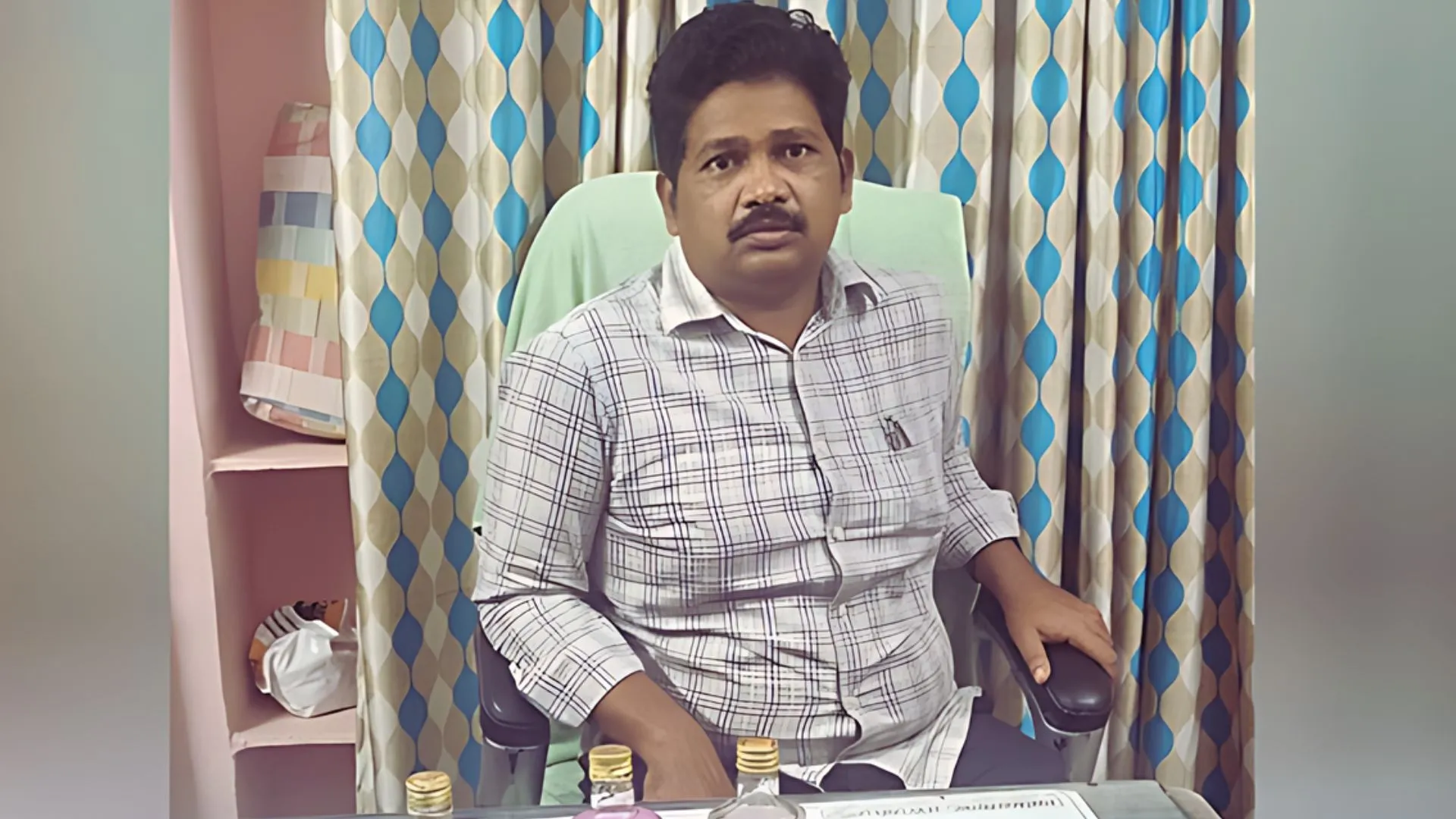 Warangal Discom Engineer Arrested By ACB For Bribe Of Rs 20,000