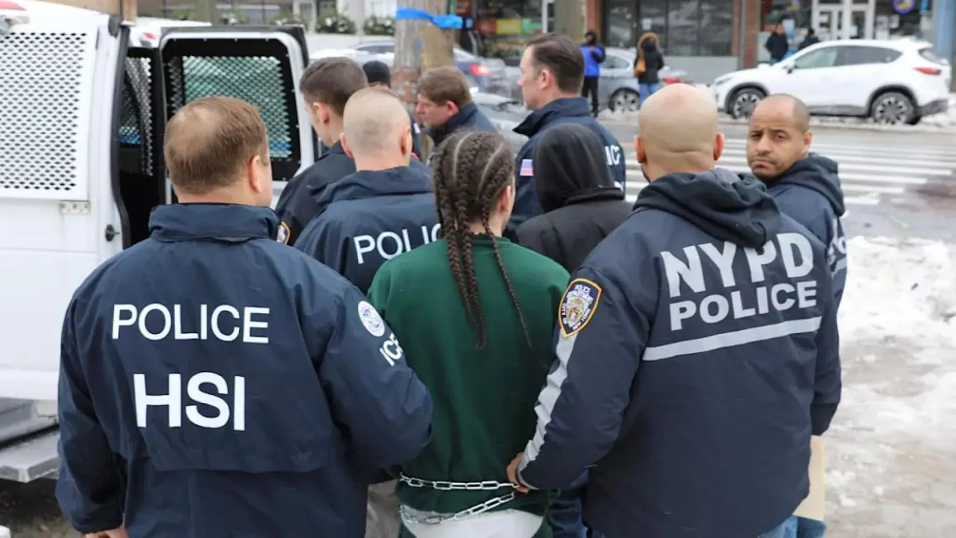 Tren de Aragua Gang Exploits NYC Migrant Crisis For Criminal Gain