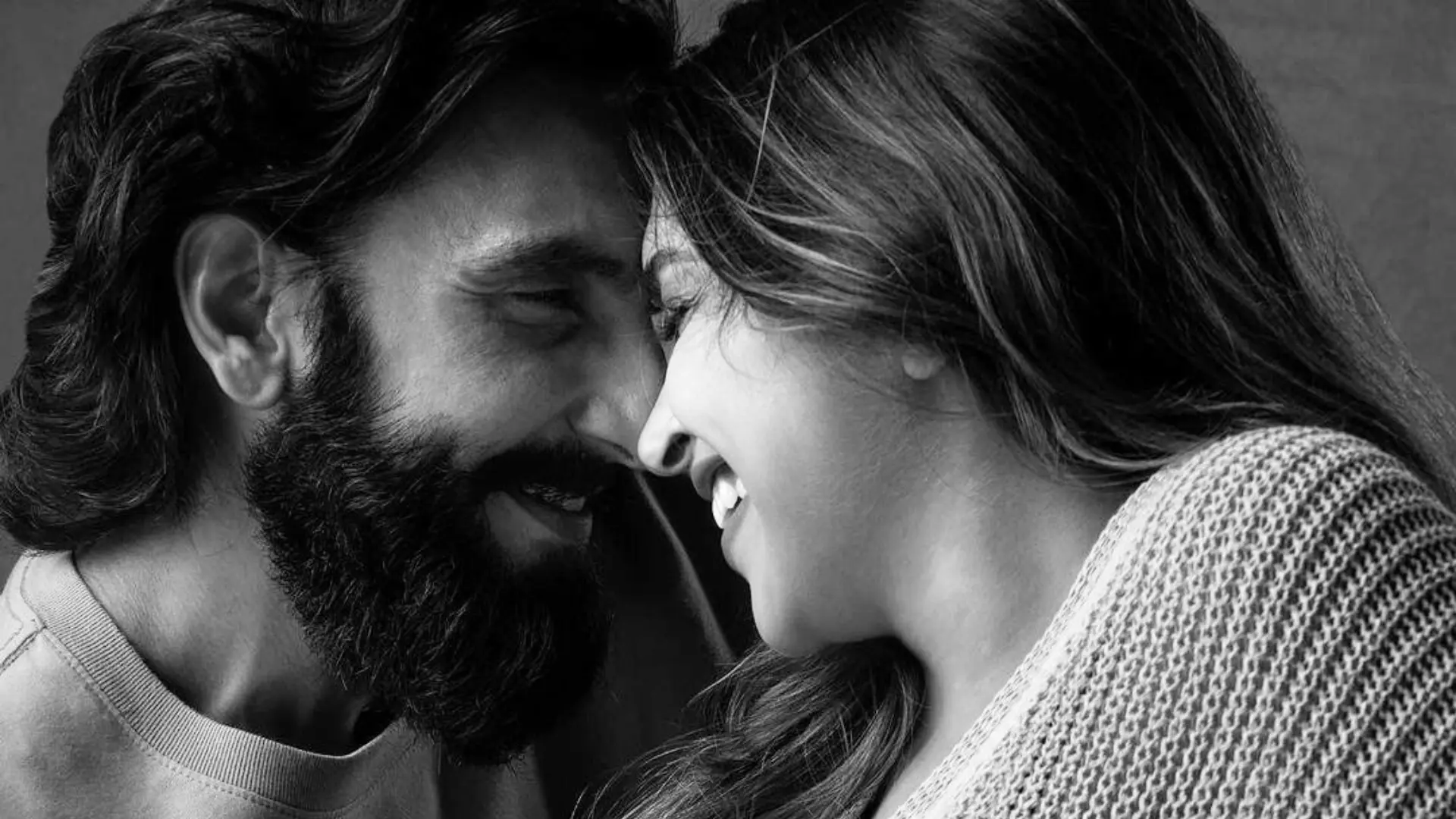 GOOD NEWS! Deepika Padukone And Ranveer Singh Blessed With A Baby Girl