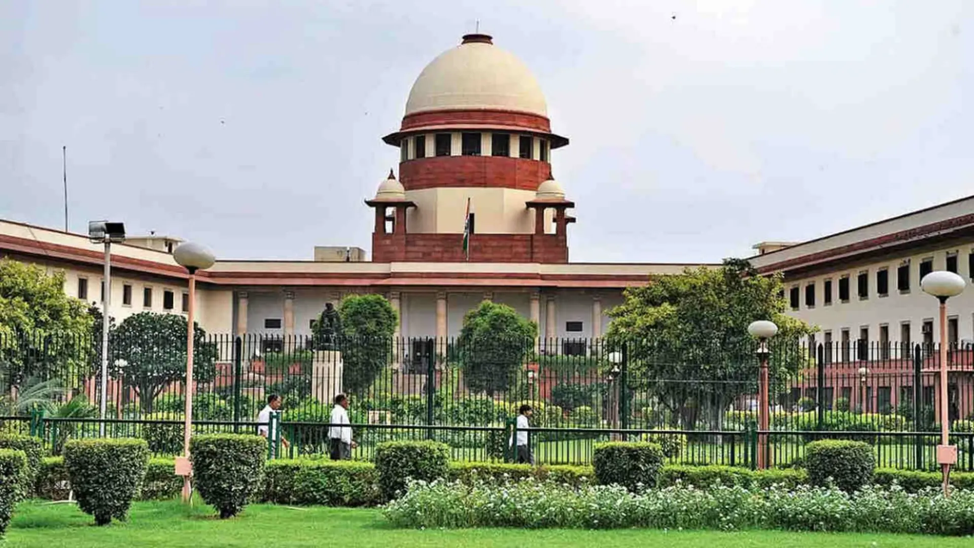 Supreme Court Orders IIT Dhanbad Admission for Dalit Student Who Missed Fee Deadline