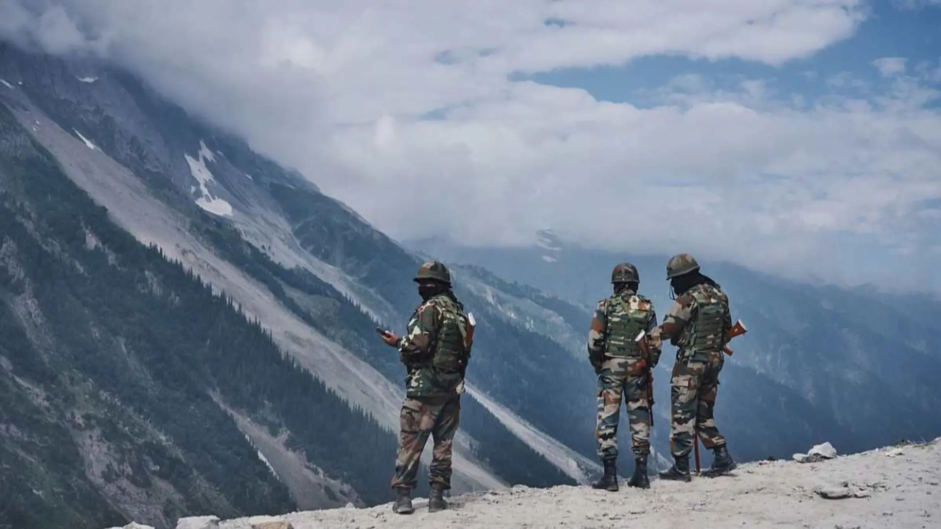 LAC: India To Maintain Troop Deployment Despite ‘Talks’ With China