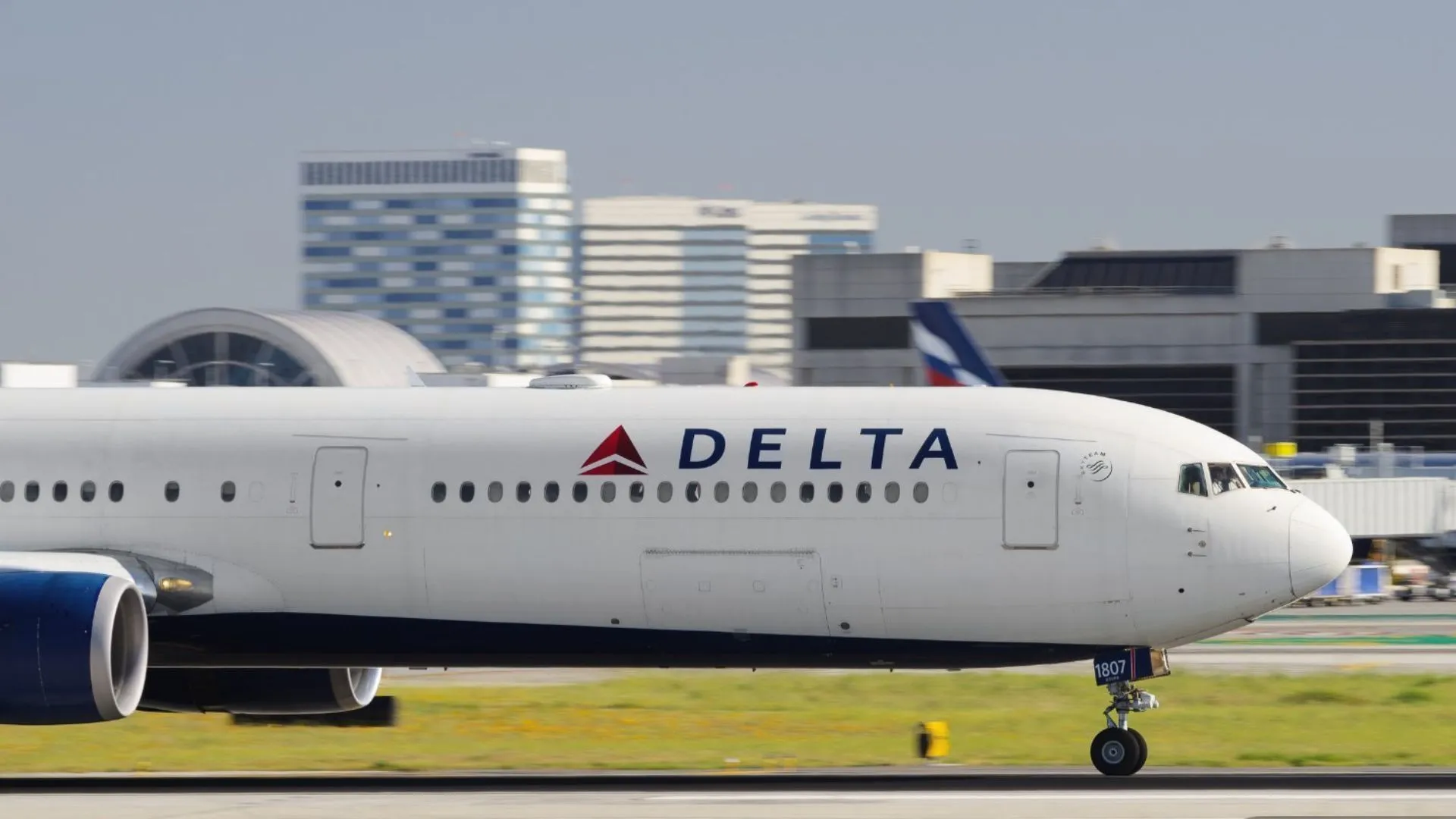 Why Are CrowdStrike And Delta Suing Each Other Amidst Flight Disruptions?