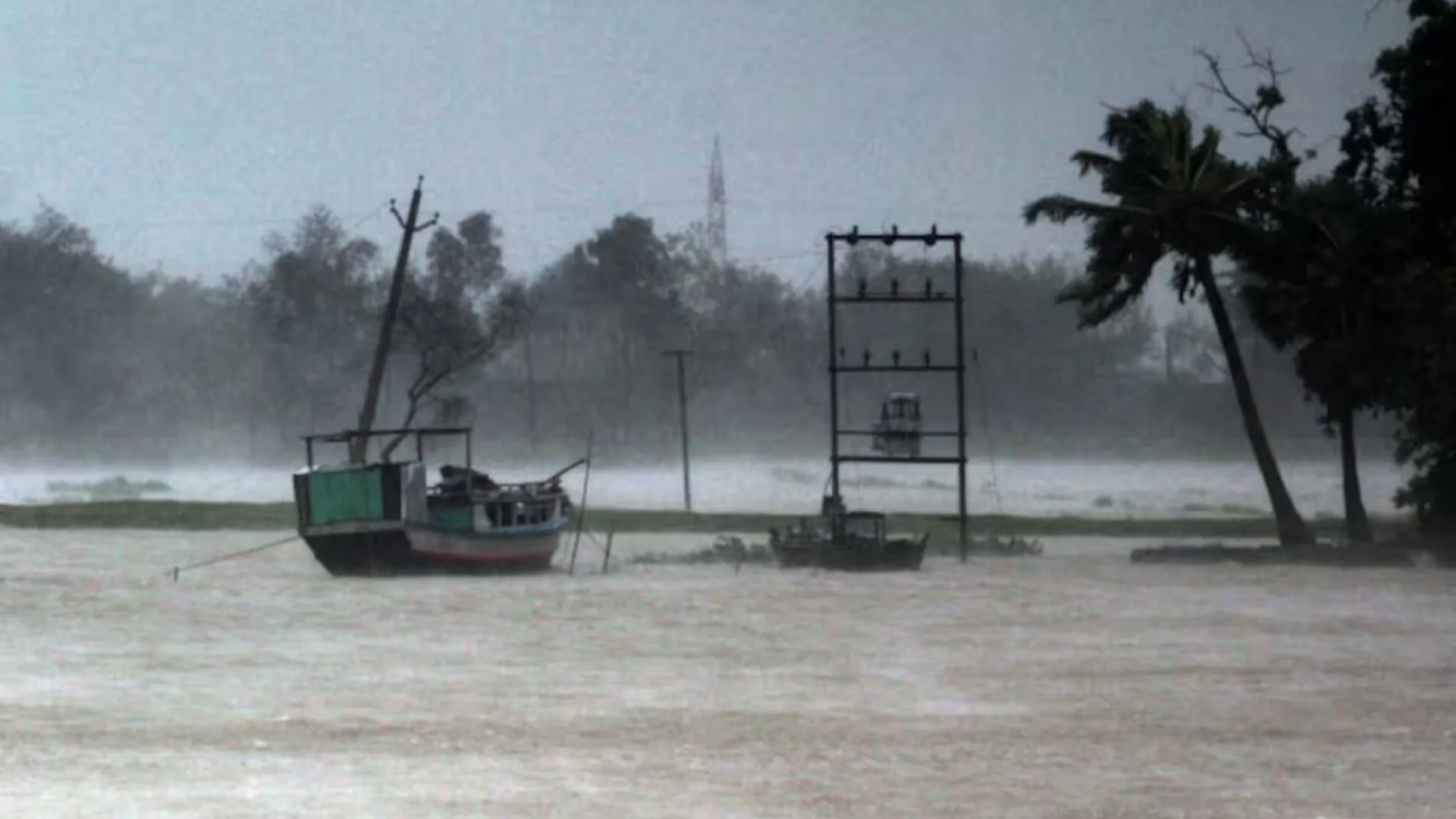 Cyclone Dana: Cyclone Approaches Land; Weather Alerts Issued Across Eastern India