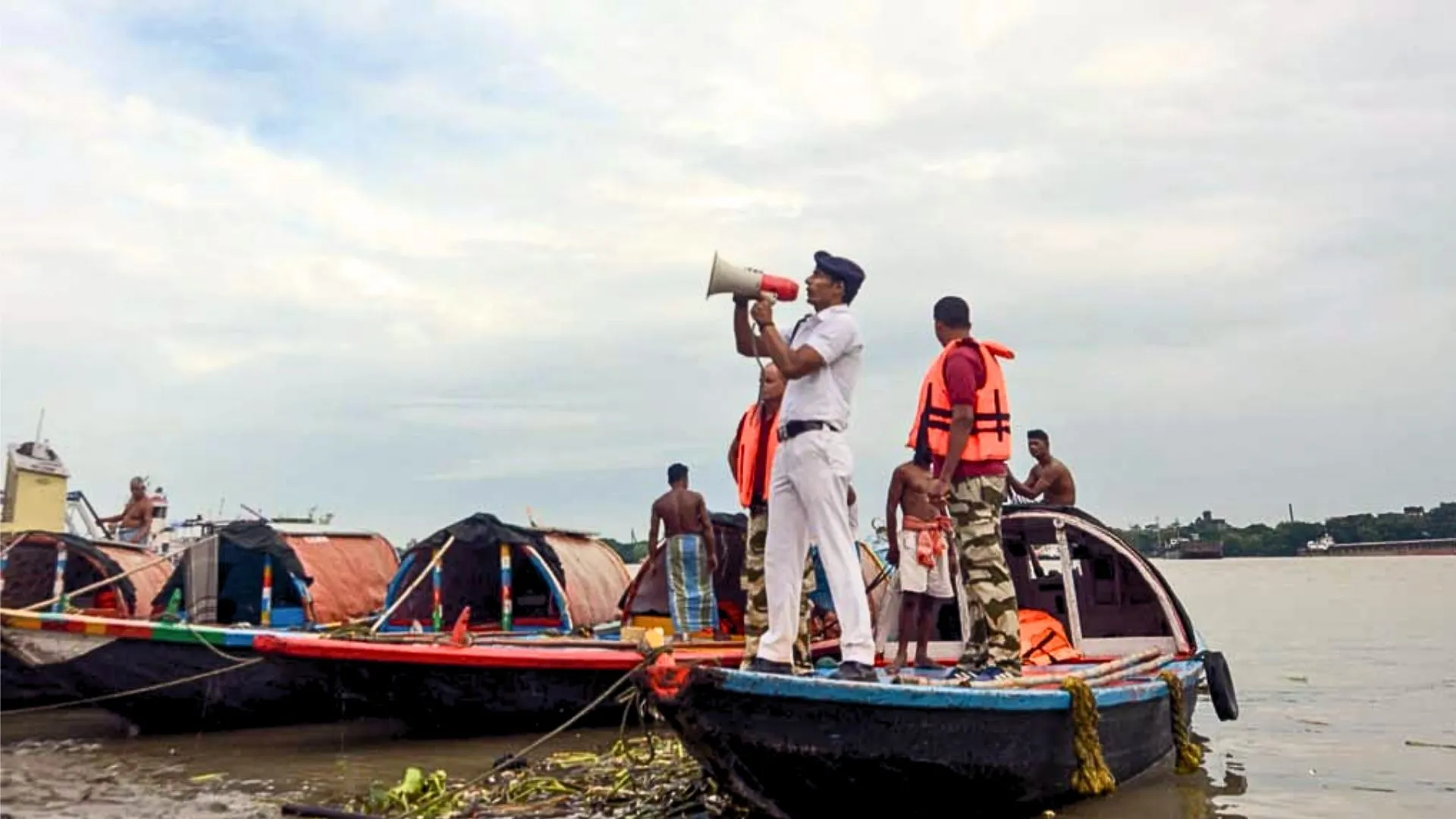 Cyclone Dana Hits Odisha: 3.77 Lakh Evacuated As Gusty Winds Uproot Trees