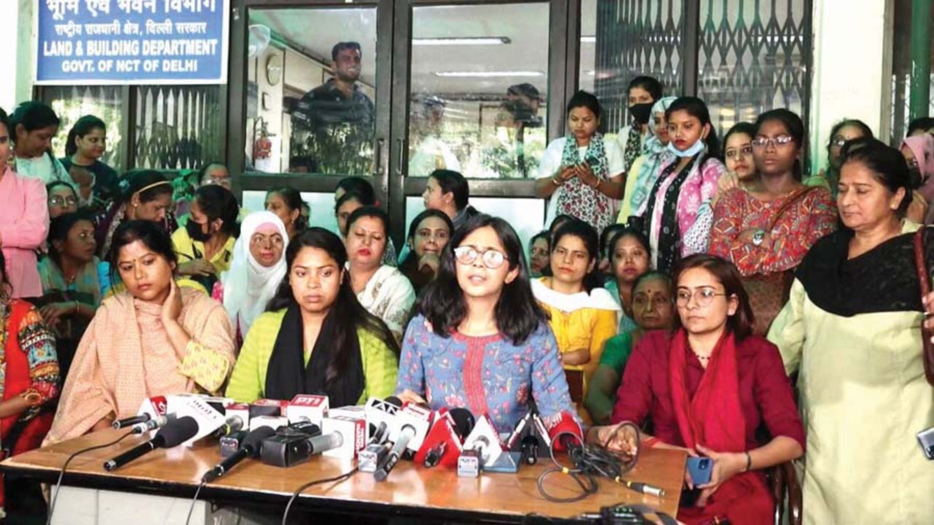 DCW Terminates Contractual Staff; Kejriwal Promises Reinstatement