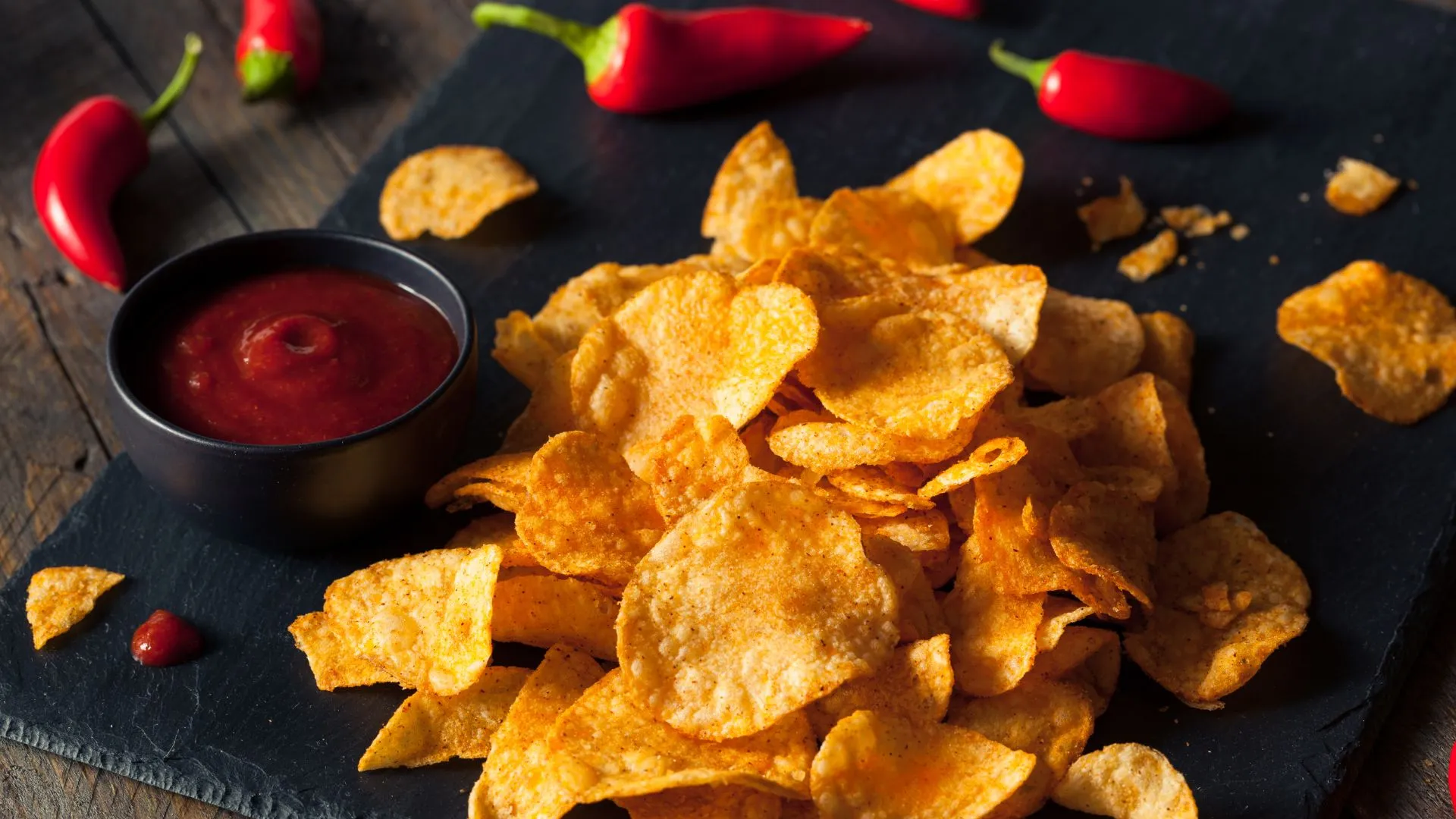 Throwing A Diwali Bash? These Kolkata-Style Masala Chips Will Keep Your Guests Coming Back For More!