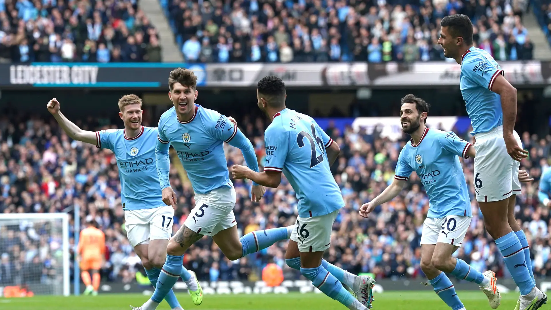 Manchester City Aims For Premier League Summit Against Struggling Southampton