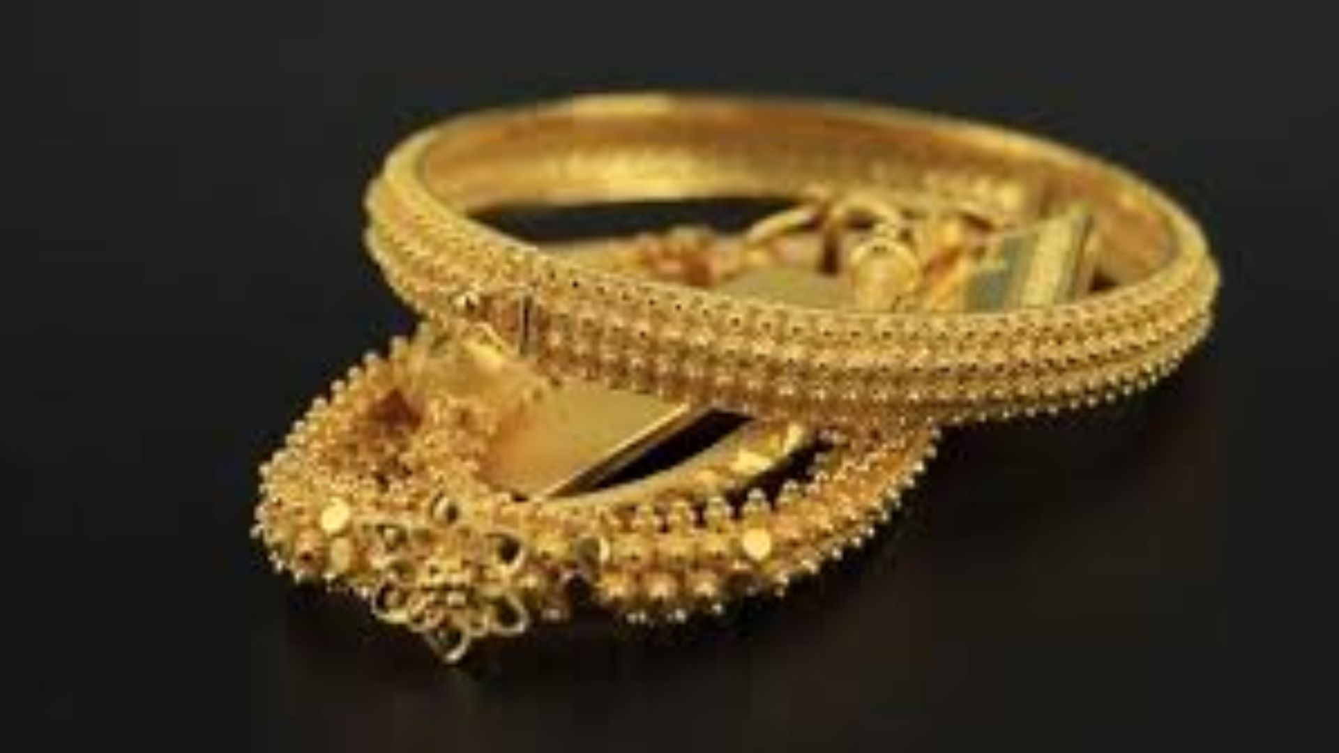 Gold Prices Drop Continues In Global And Local Markets