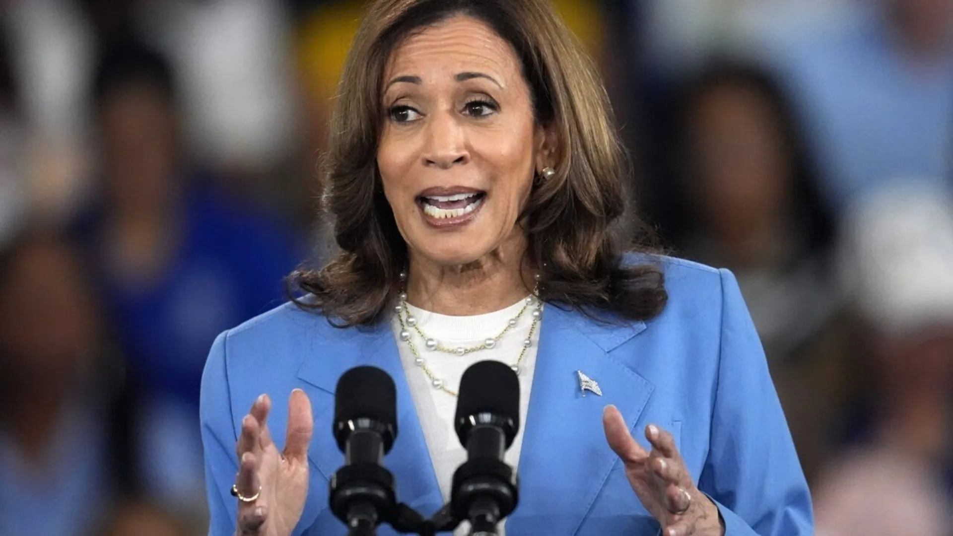 ‘I Feel Sorry for Her’: Harris Responds To Sanders’ Remarks On Biological Children