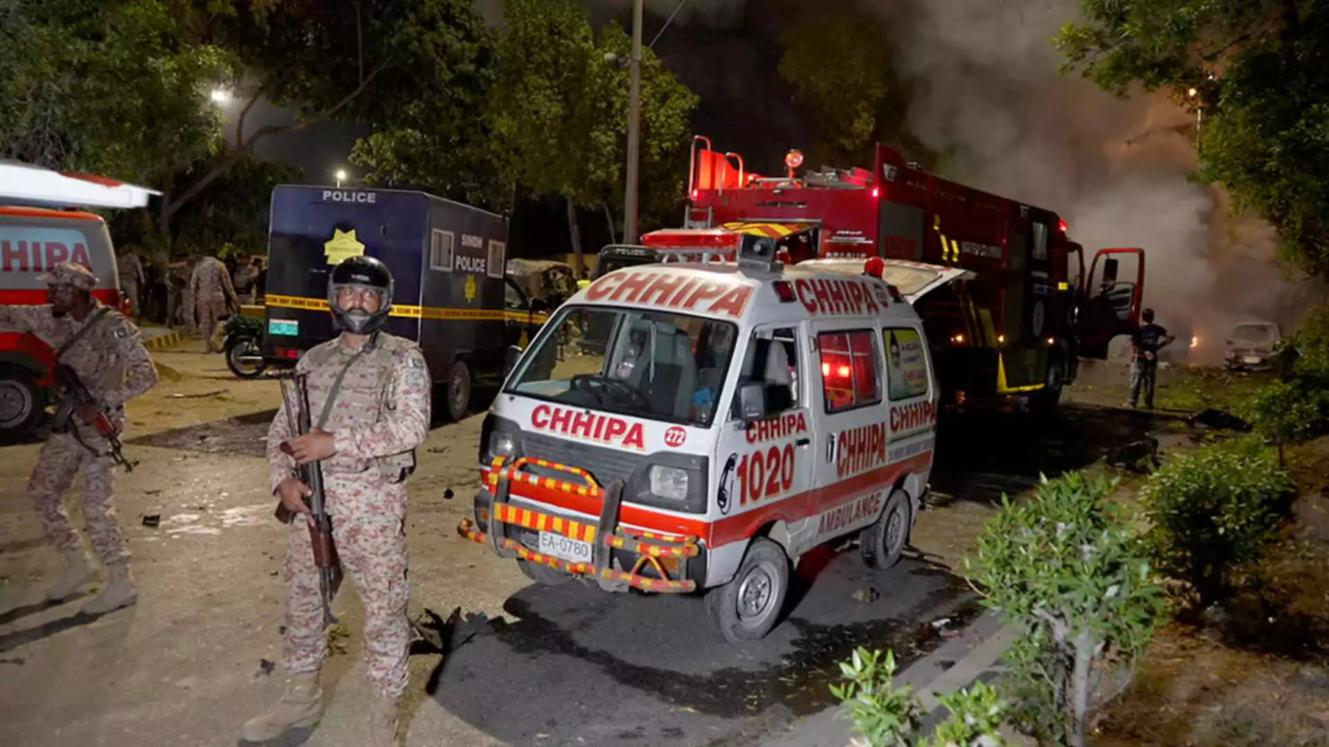 Explosión en el aeropuerto de Karachi: 2 trabajadores chinos muertos, otros heridos.