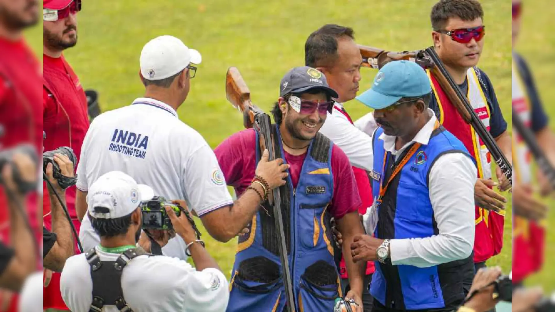 India Shines at ISSF World Cup Final: Vivaan Kapoor & Anant Jeet Singh Naruka Secure Medals