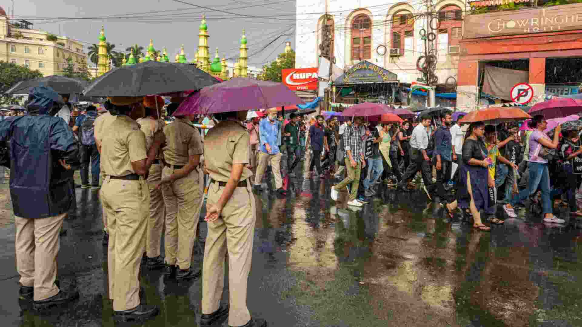 Kolkata Police Enforce Section 163 To Maintain Order During Immersion Carnival