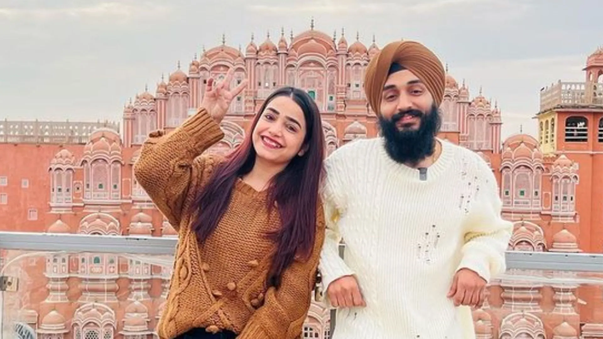 ‘Kulhad Pizza’ Couple Appeals To Akal Takht Sahib Over Turban Controversy