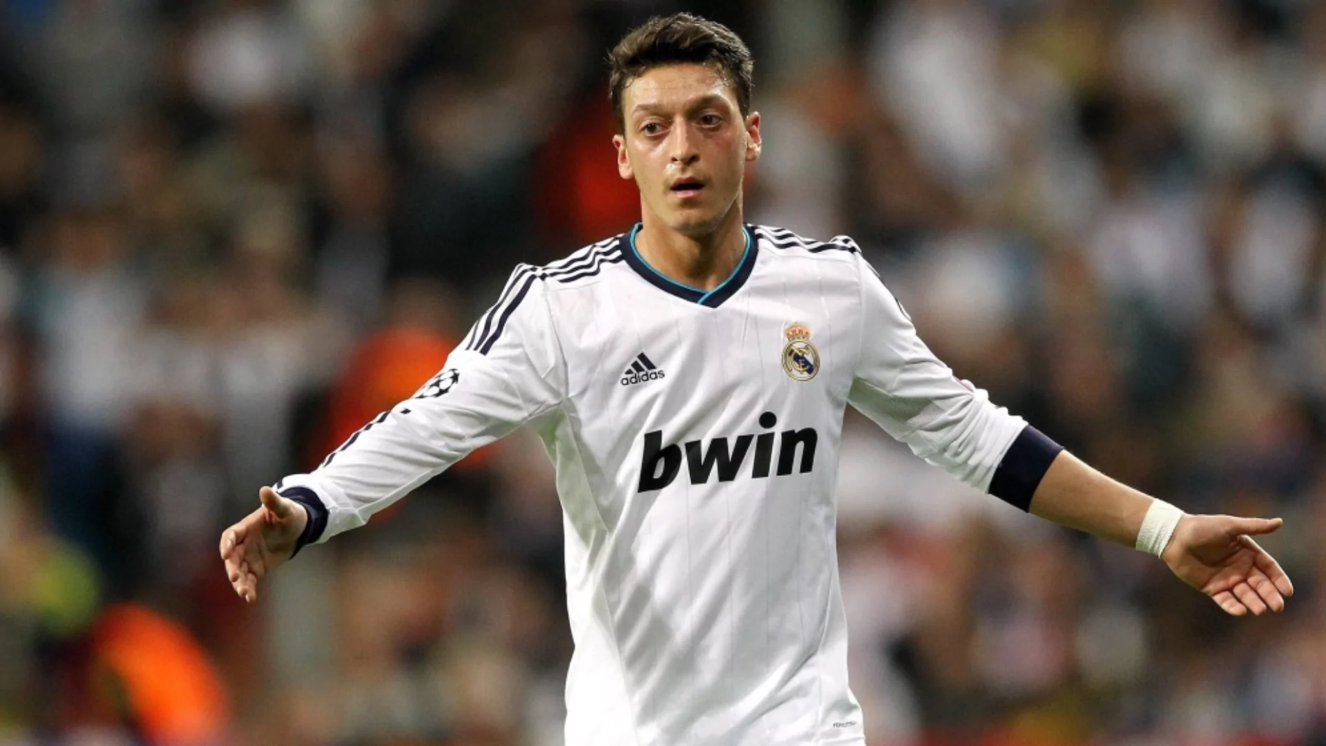 “Ozil: Arda Güler Ranks Above Messi and Ronaldo!”