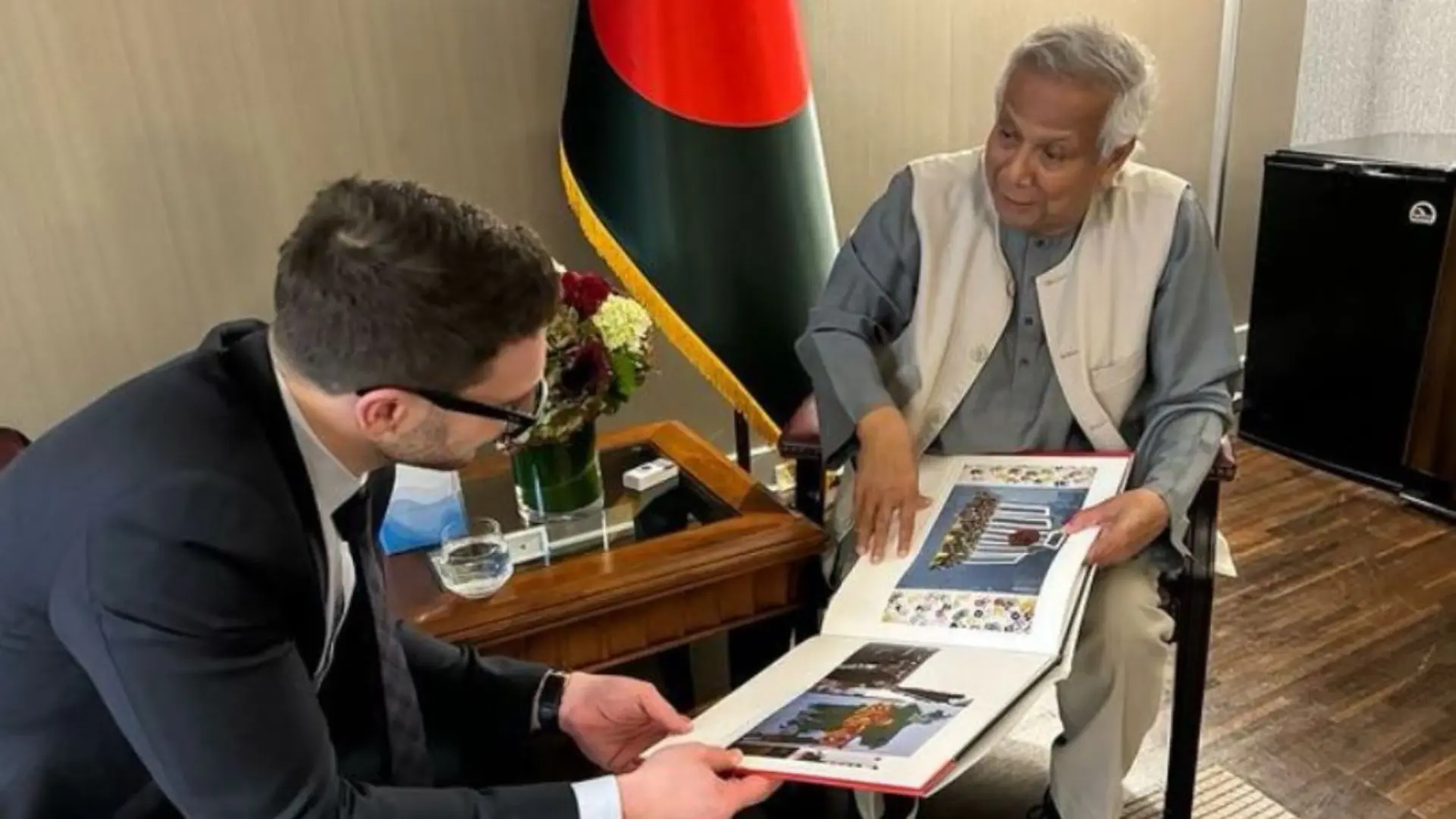 US Billionaire’s Son, Alex Soros Meets Muhammad Yunus, Calls Him , ‘Father’s Old Friend’