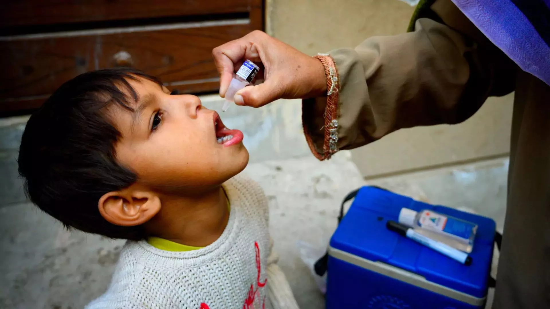 Pakistan: Terrorists Attack Polio Health Center, Kill One Police Officer