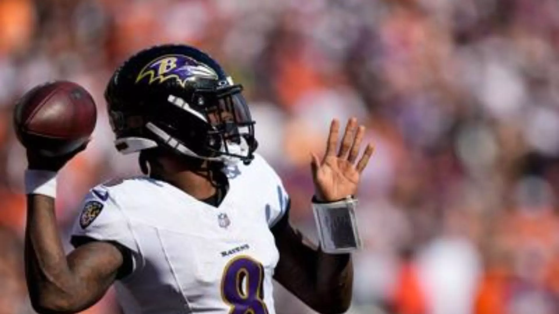 Ravens Edge Commanders in Thrilling First Half Showdown