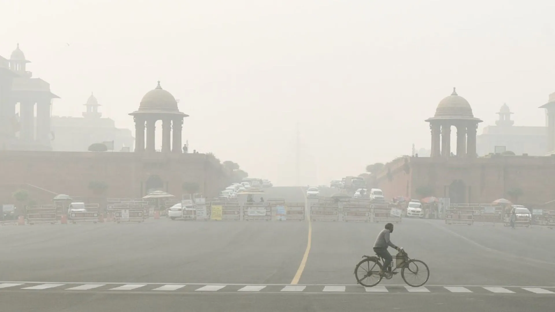 Delhi Government Launches ‘Red Light On-Gaadi Off’ Campaign To Combat Rising Air Pollution