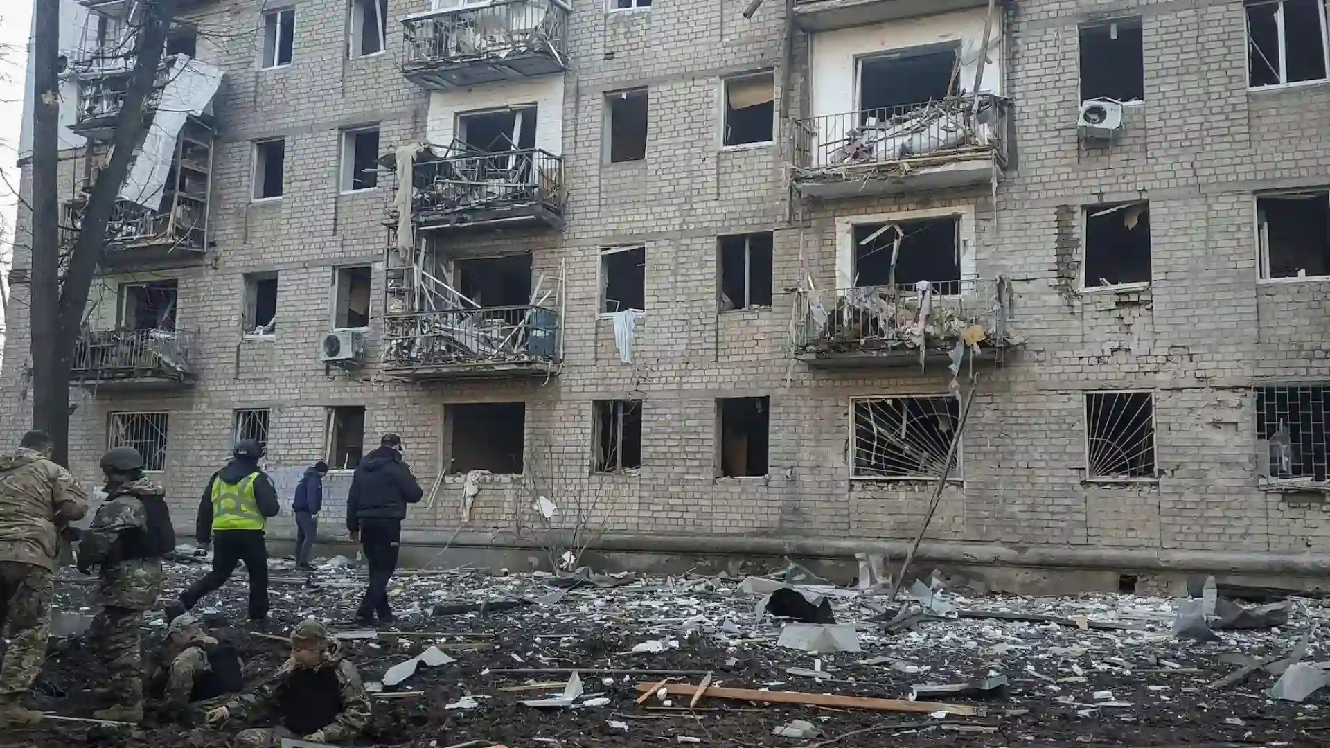 Russian Guided Bomb Hits Kharkiv Apartment, Injuring Ten