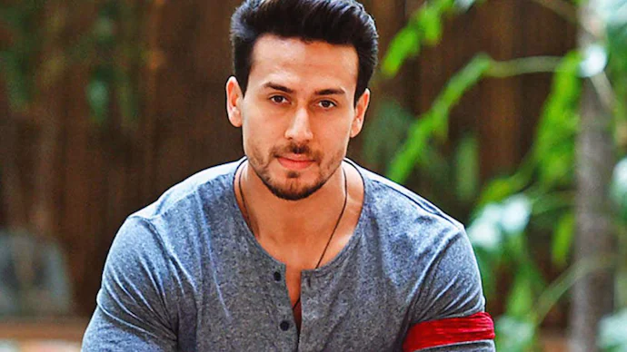 Tiger Shroff Signs On As A Marquee Player for Mumbai FC : A Local Football Club